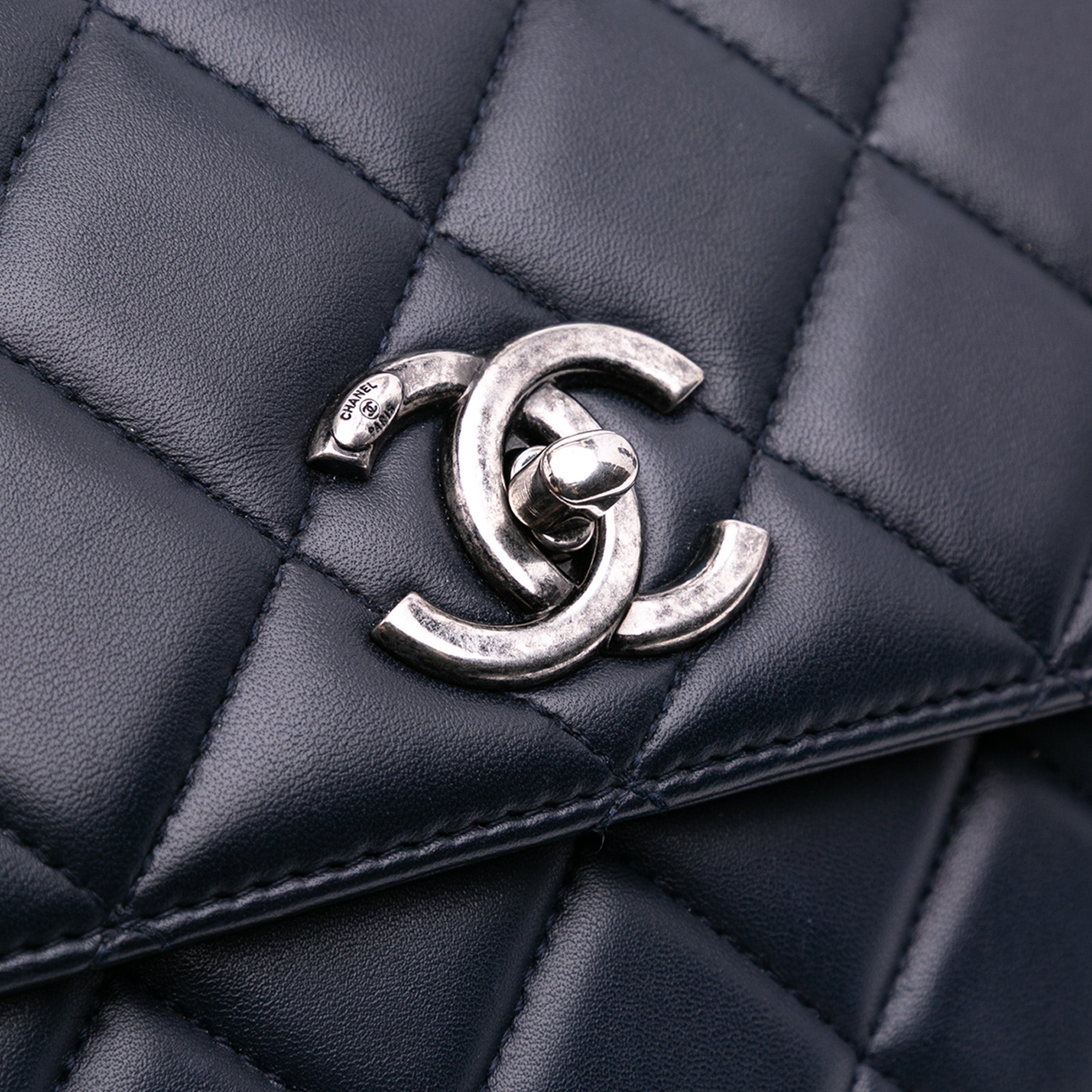 Chanel Medium Lambskin Trendy CC Flap - image 9