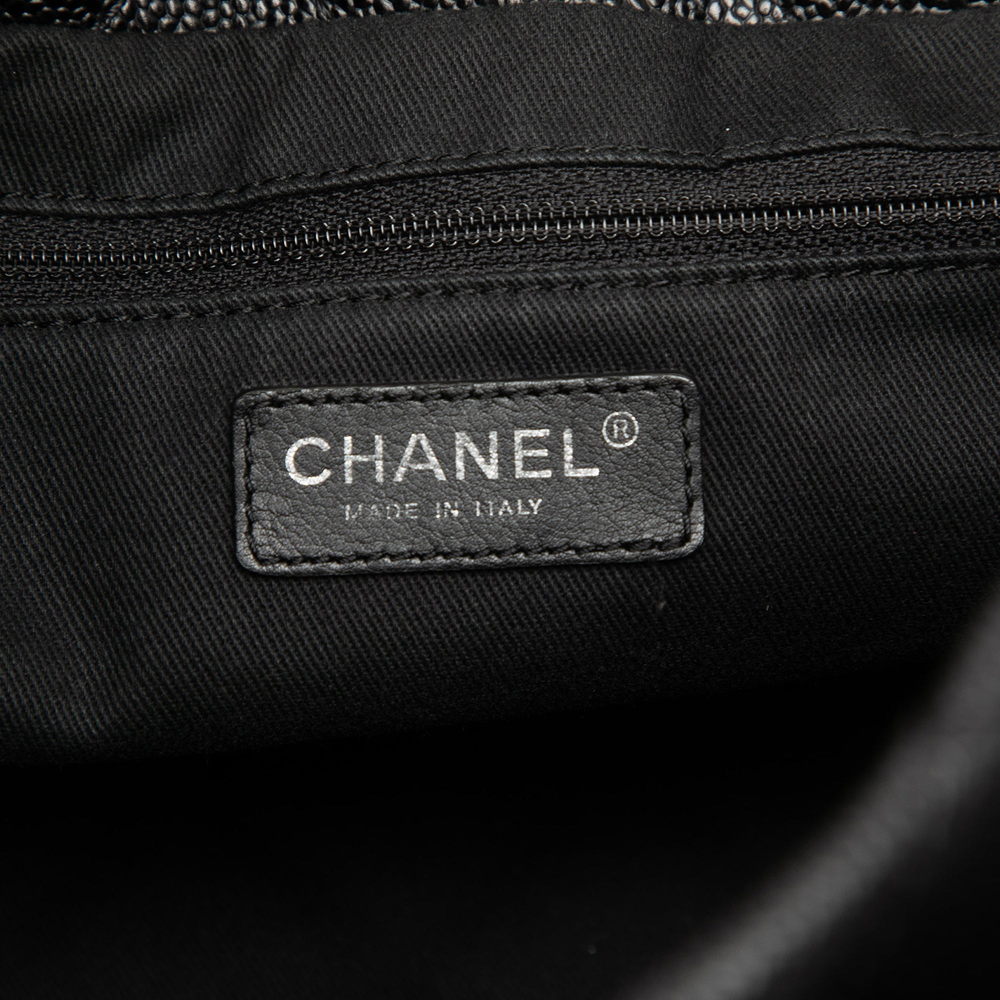 Chanel CC Caviar Timeless Soft Tote - image 5