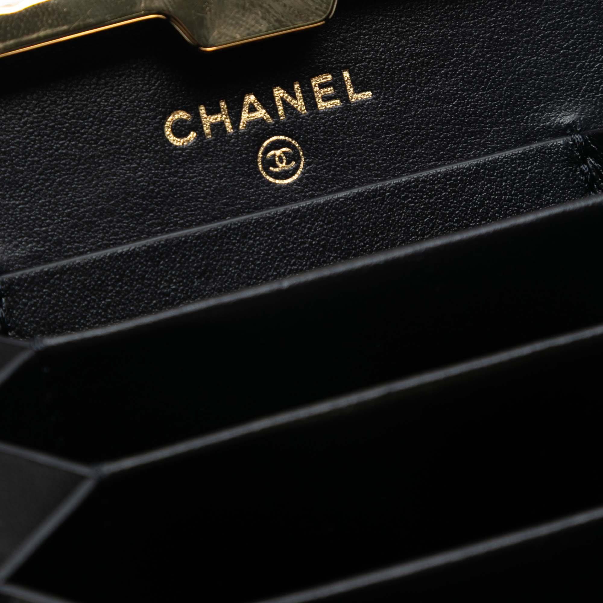 Chanel Small Glazed Goatskin Box With Chain - image 5