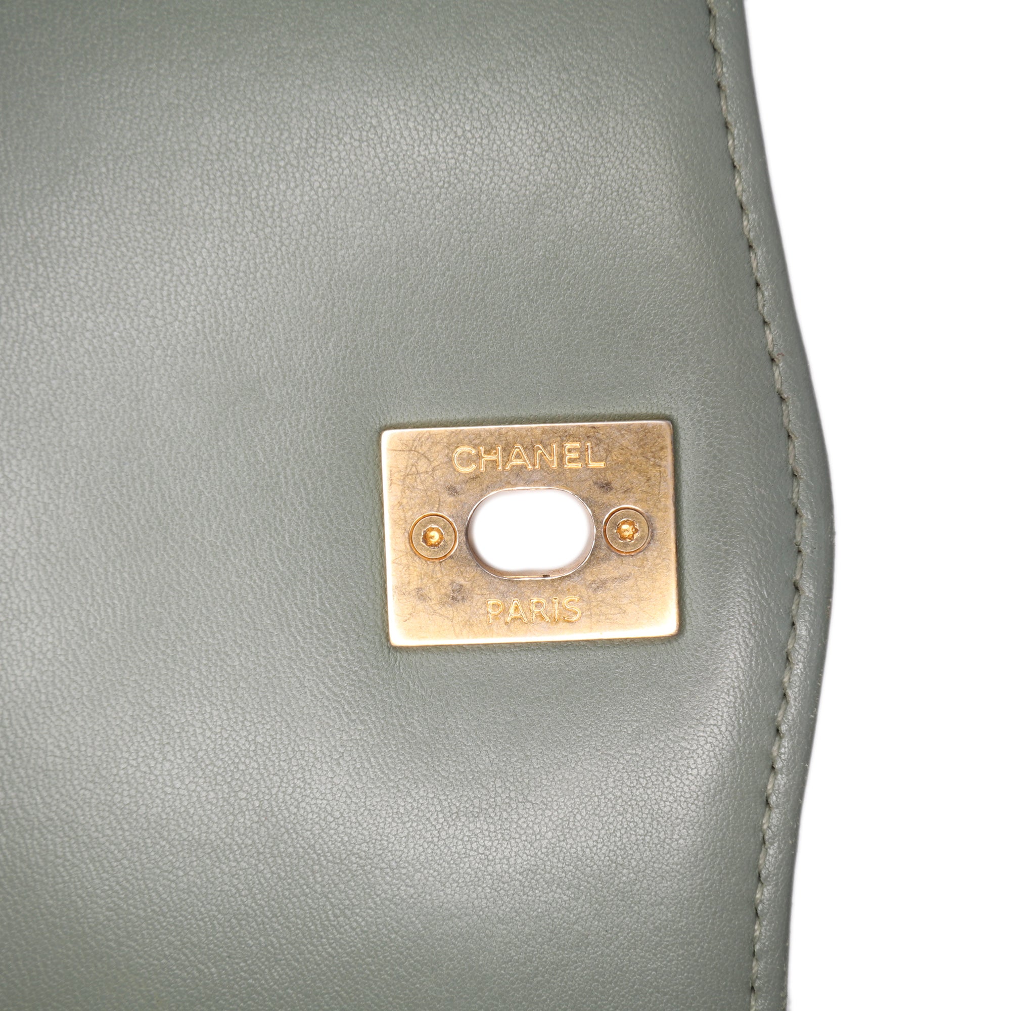 Chanel Medium Quilted Lambskin Daily Companion Flap - image 10