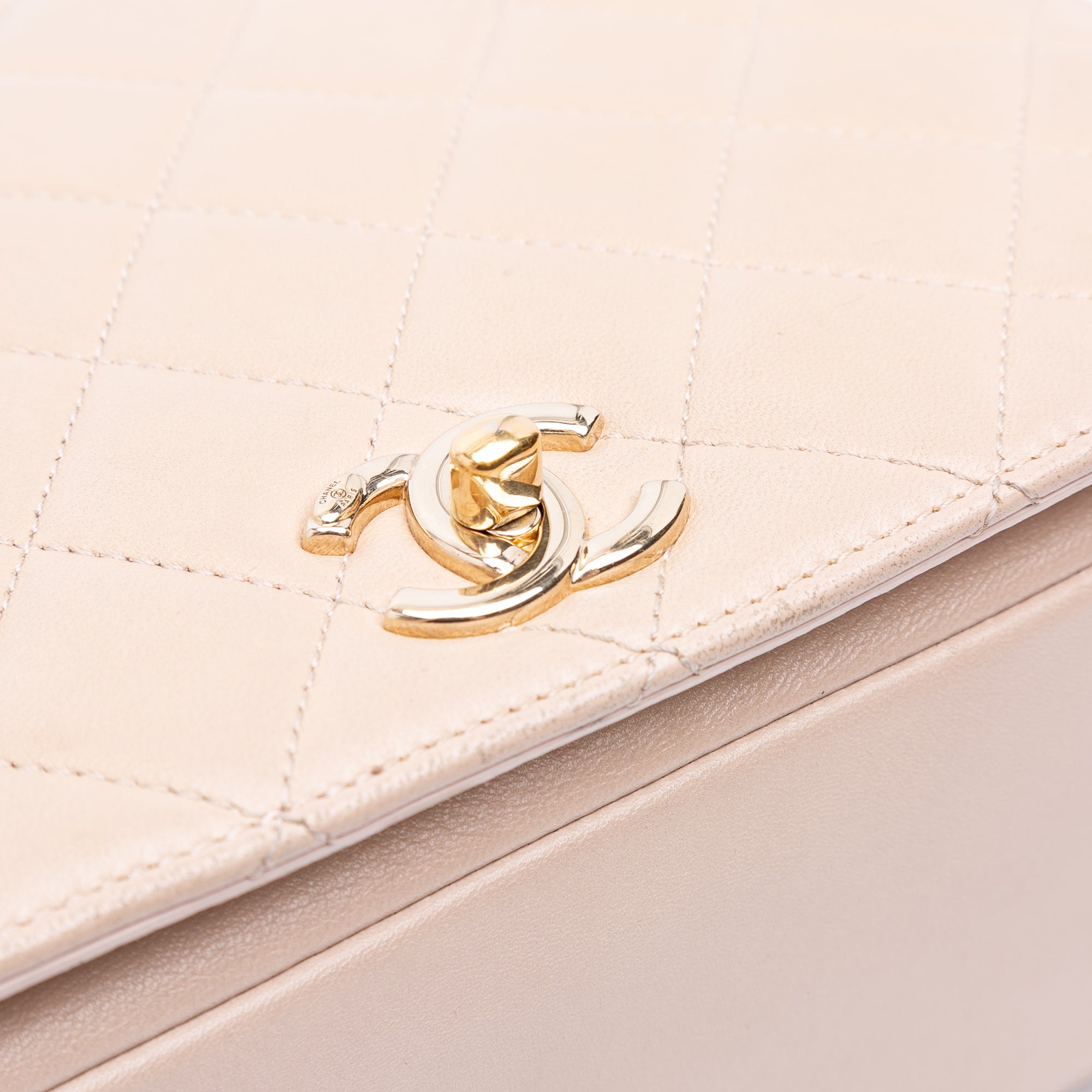 Chanel Medium Quilted Lambskin Carry Chic Flap - image 7