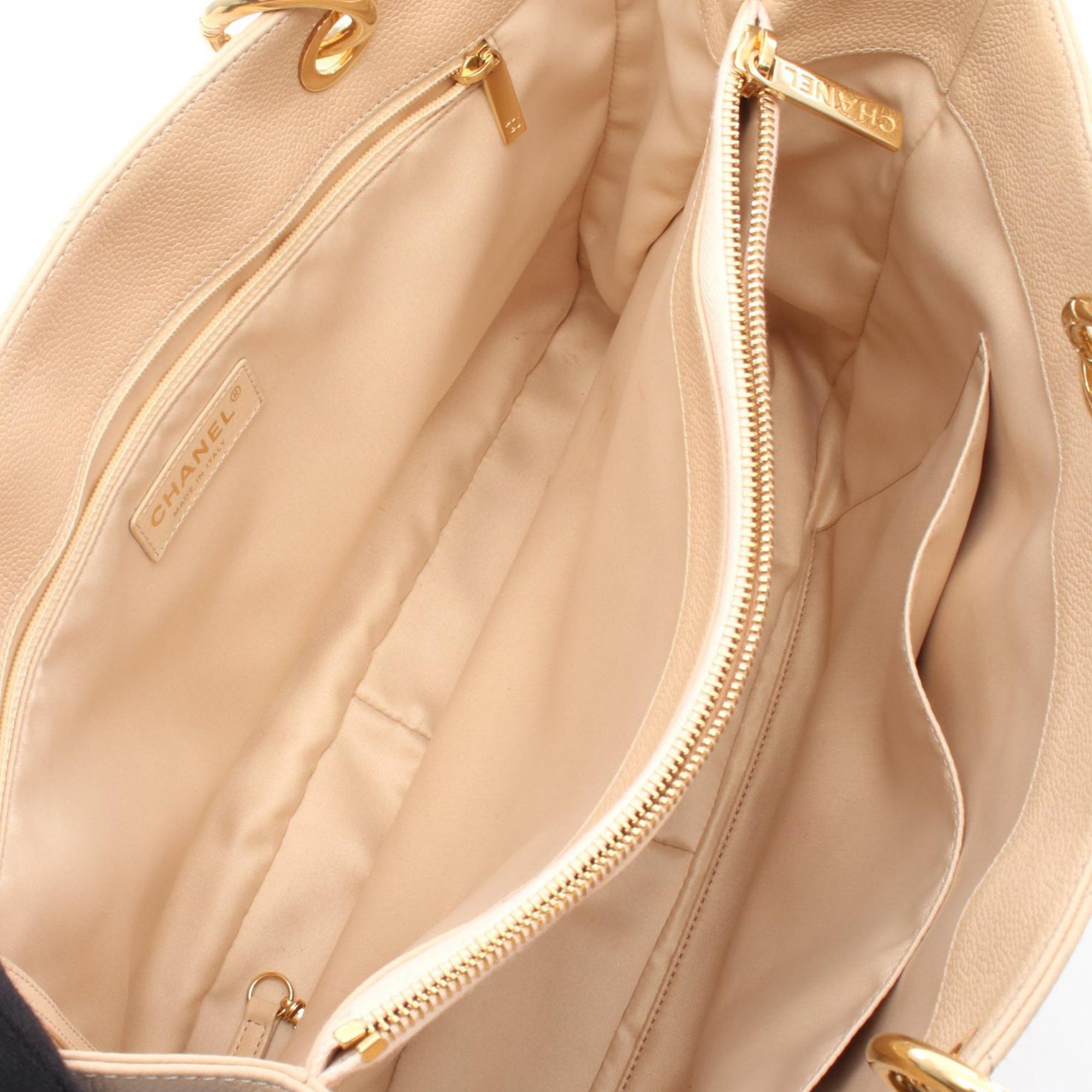 Chanel Caviar Grand Shopping Tote - image 3