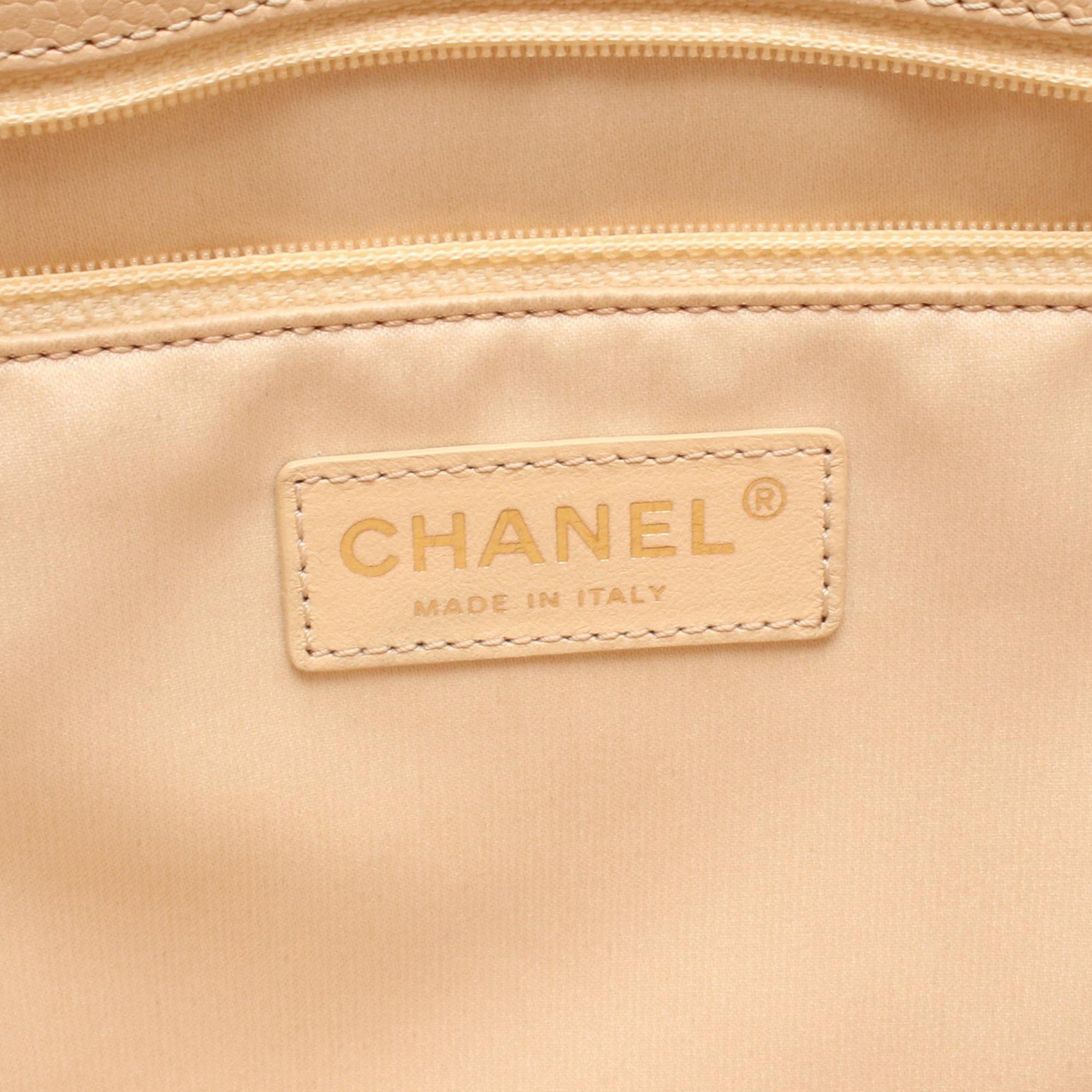 Chanel Caviar Grand Shopping Tote - image 6