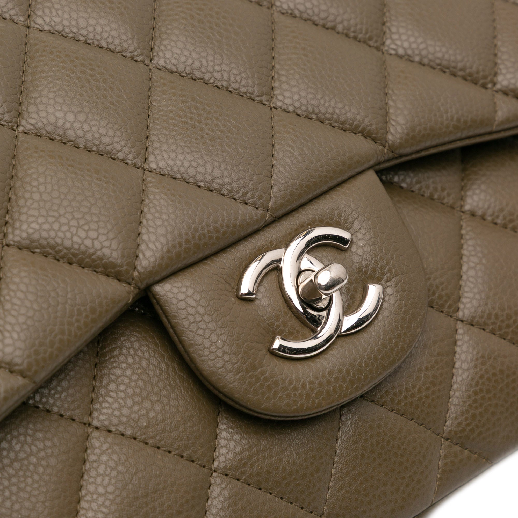 Chanel Jumbo Classic Caviar Double Flap - image 9