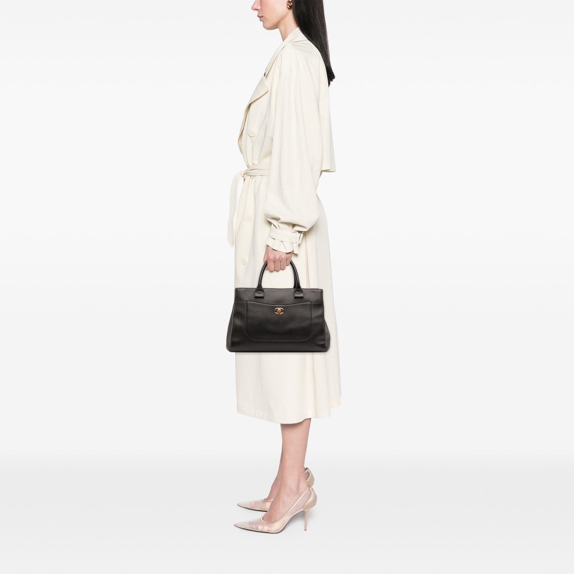 Chanel Small Grained Calfskin Neo Executive Shopper Tote - image 12