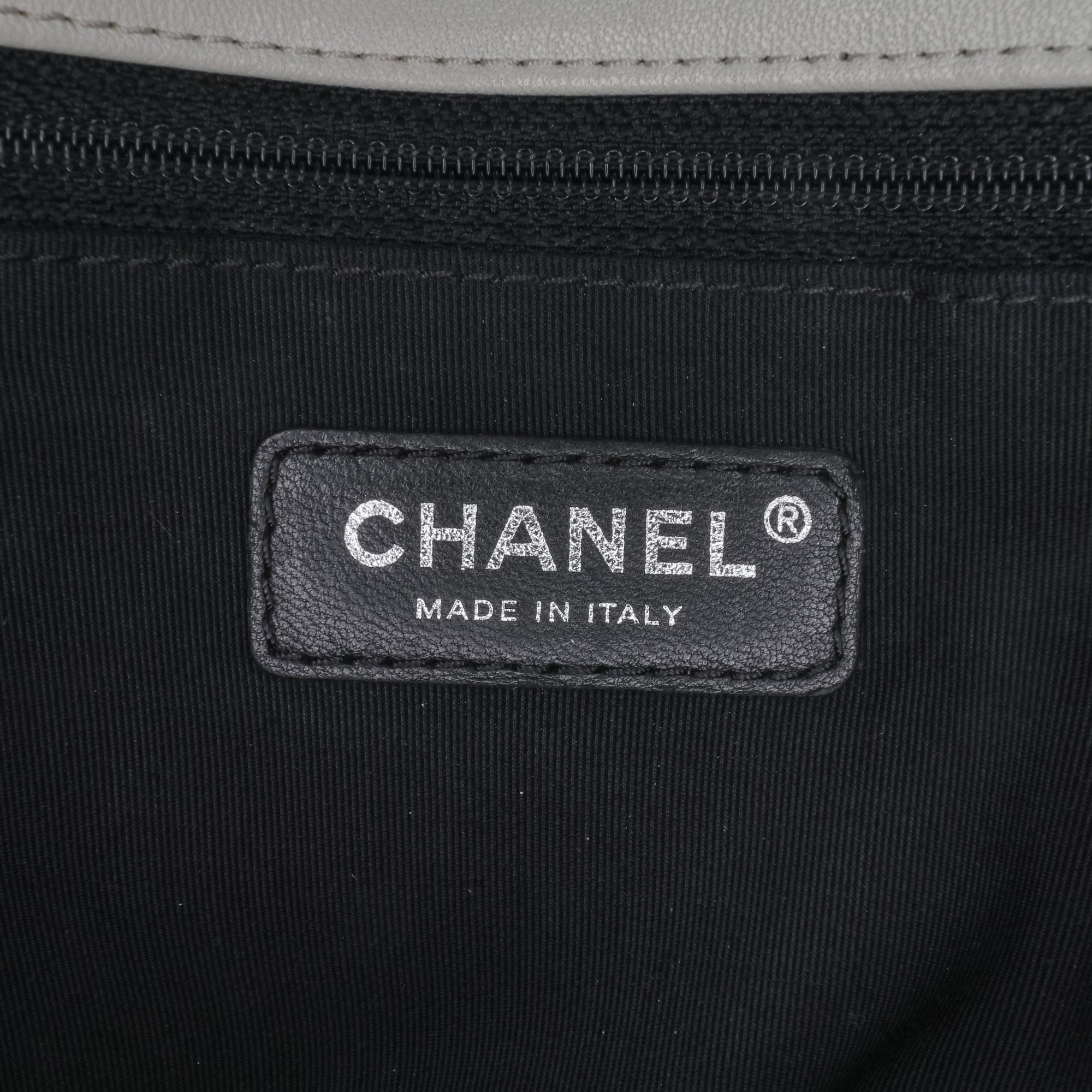 Chanel Medium Quilted Lambskin Acrylic Cuba Color Flap - image 5