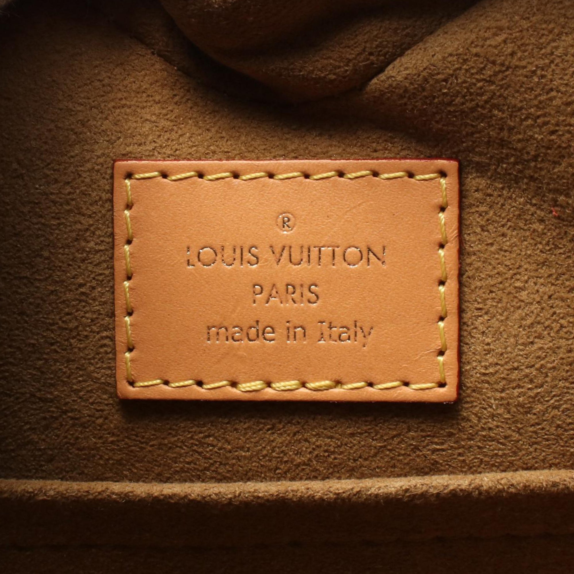 Louis Vuitton Monogram Game on Coeur - image 4