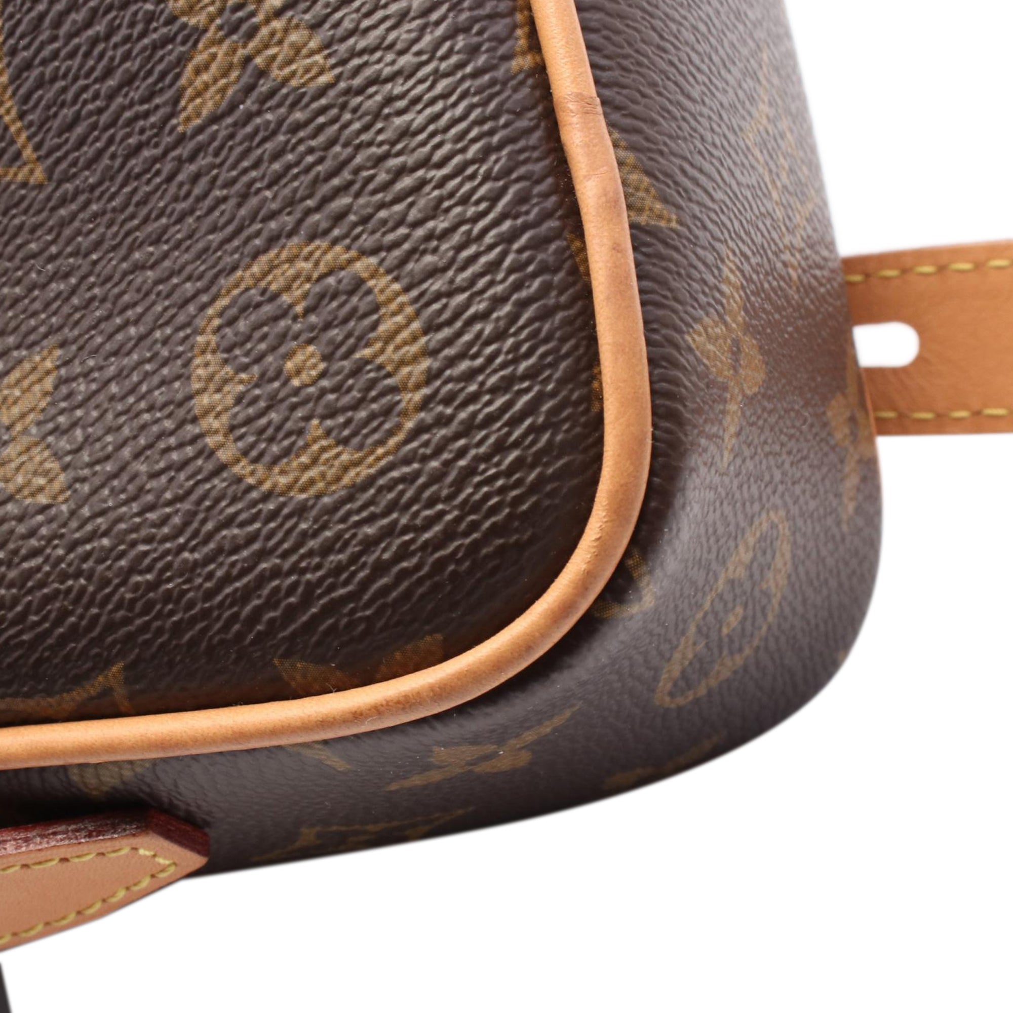 Louis Vuitton Monogram Game on Coeur - image 6