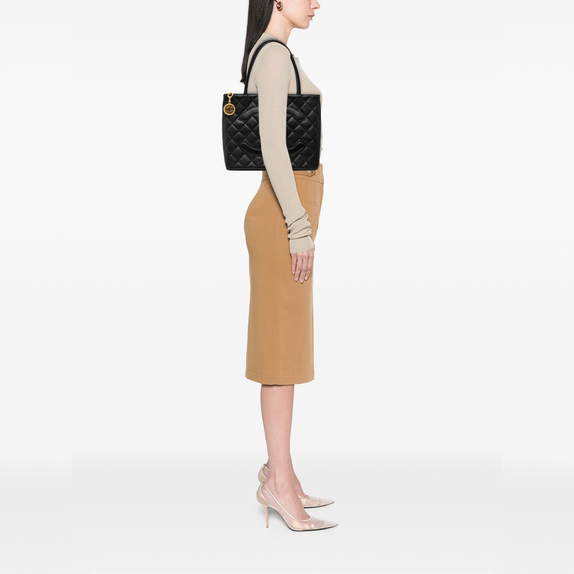 Chanel Caviar Medallion Tote - image 7