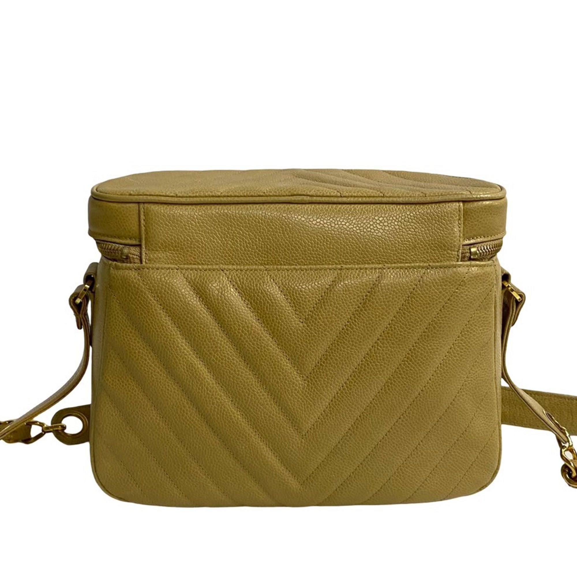 Chanel CC Chevron Caviar Vanity Case with Chain - image 2