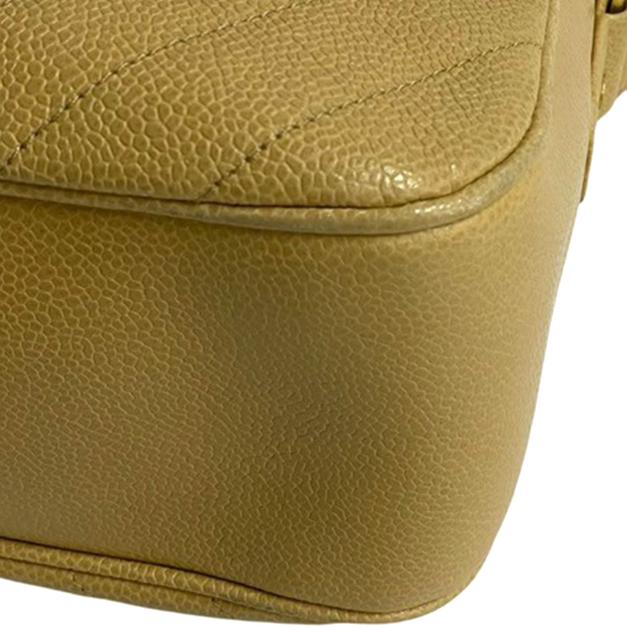 Chanel CC Chevron Caviar Vanity Case with Chain - image 21