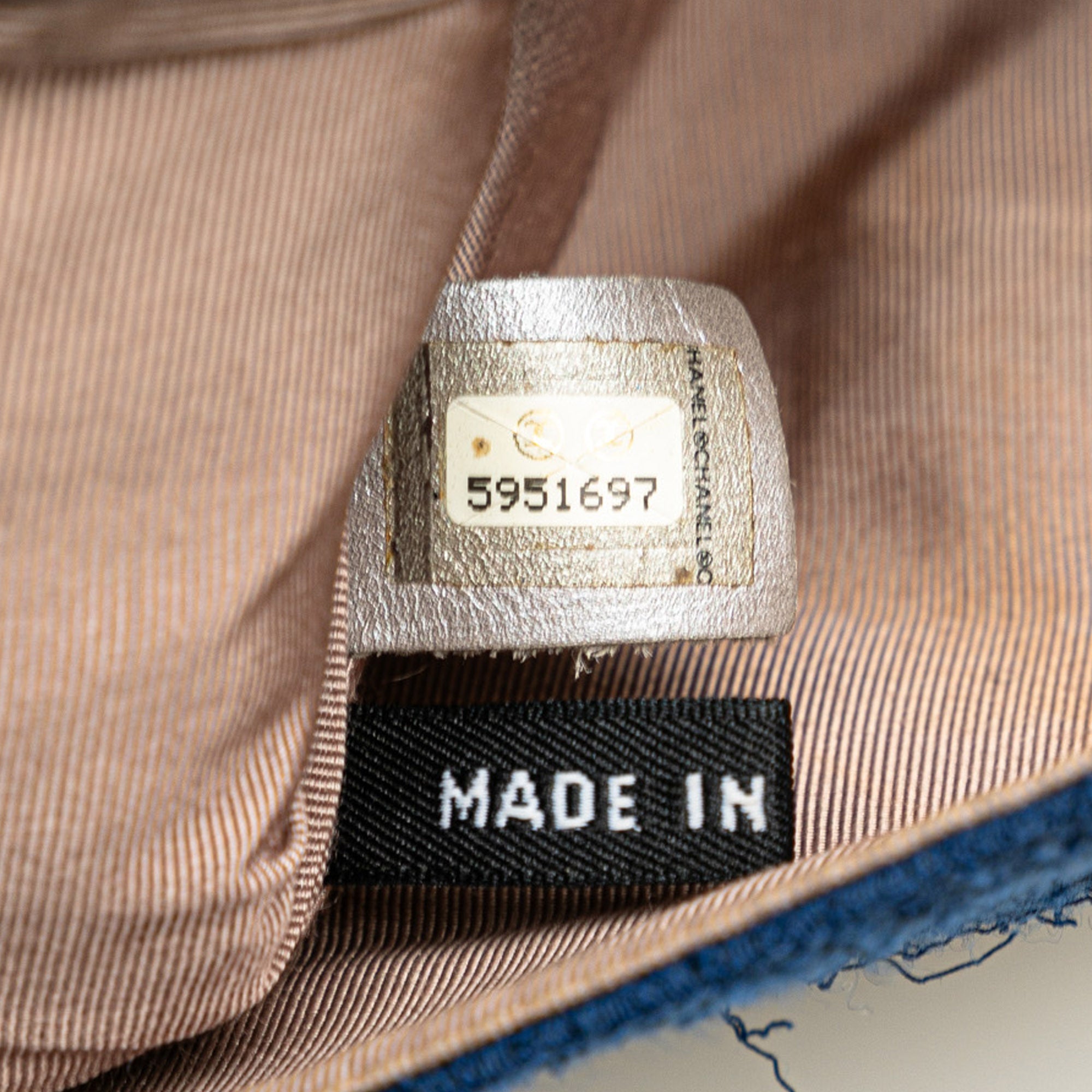 Chanel Reissue 2.55 Hemp and Linen Chain Flap - image 7