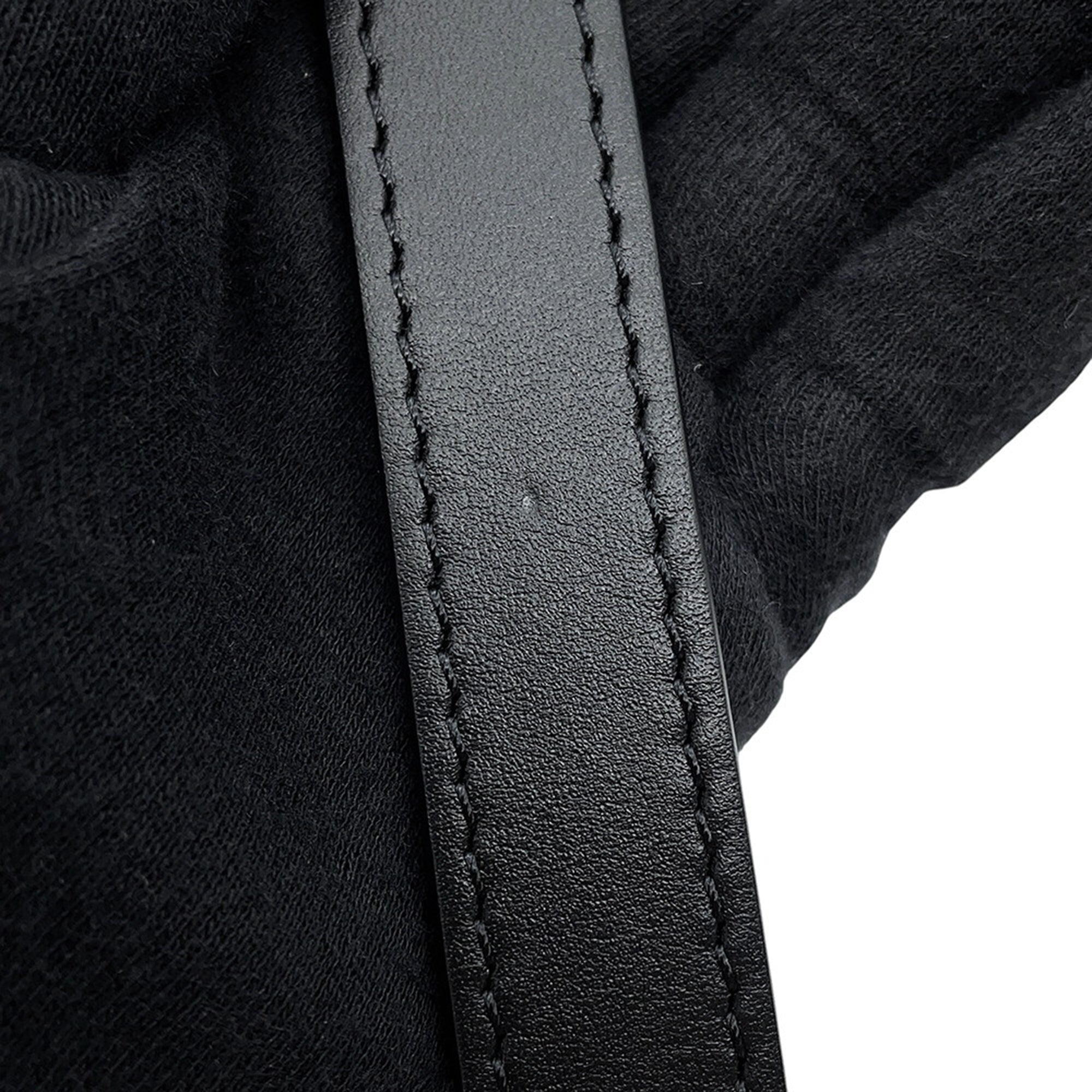 Louis Vuitton Monogram Giant OnTheGo East West - image 8