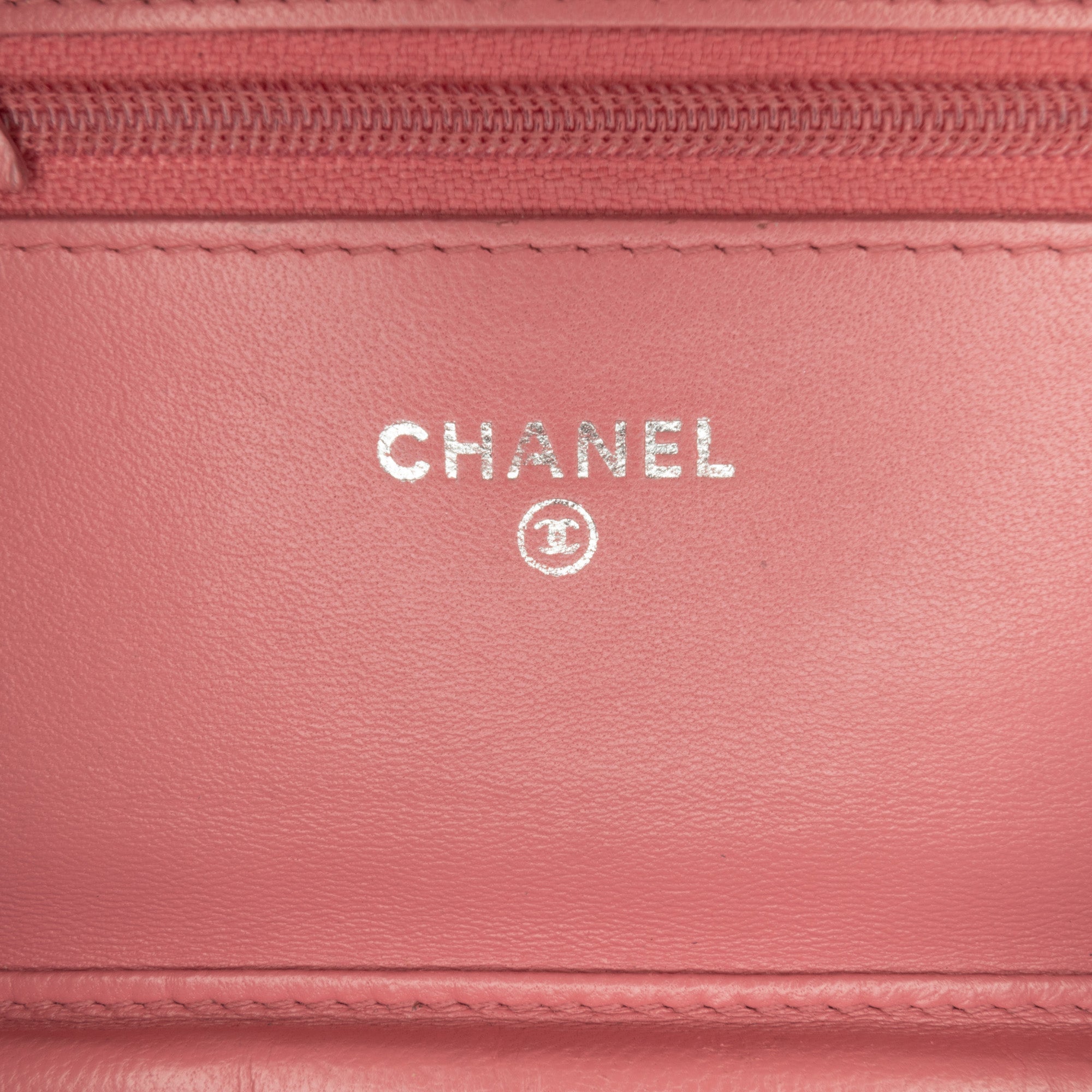 Chanel Classic Lambskin Wallet on Chain - image 9