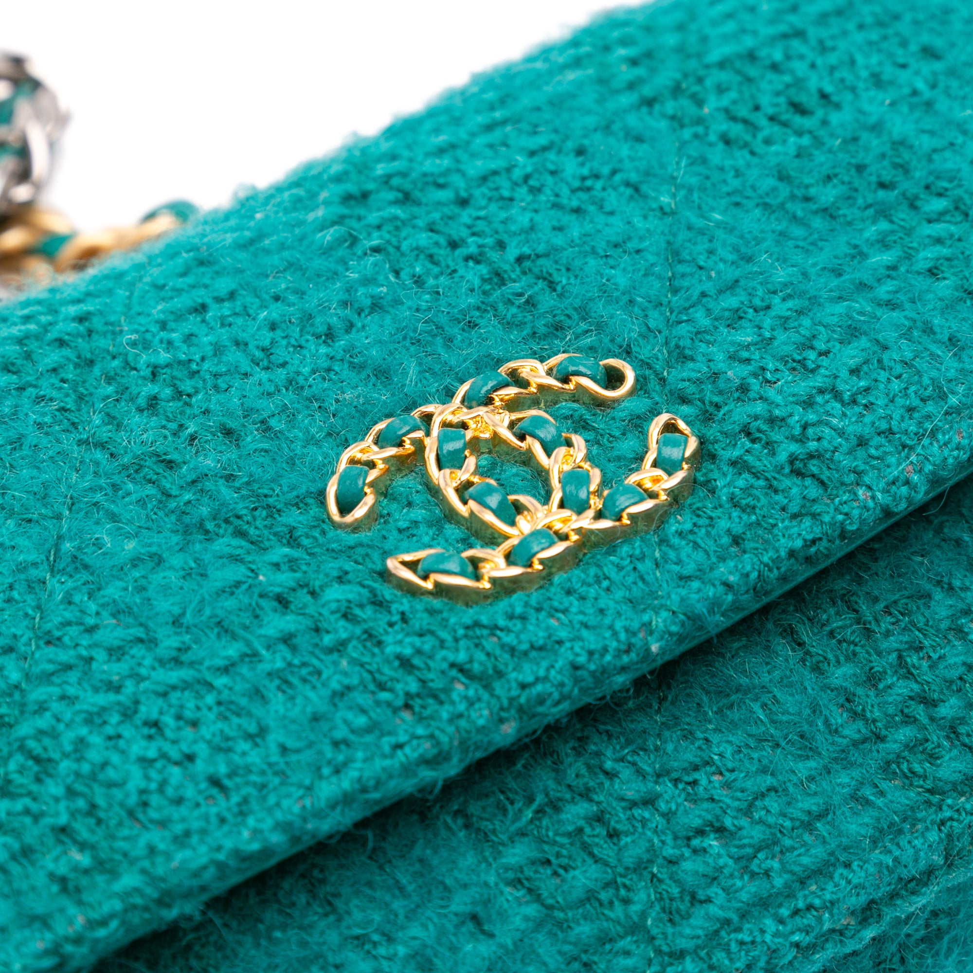 Chanel Tweed 19 Wallet On Chain - image 6