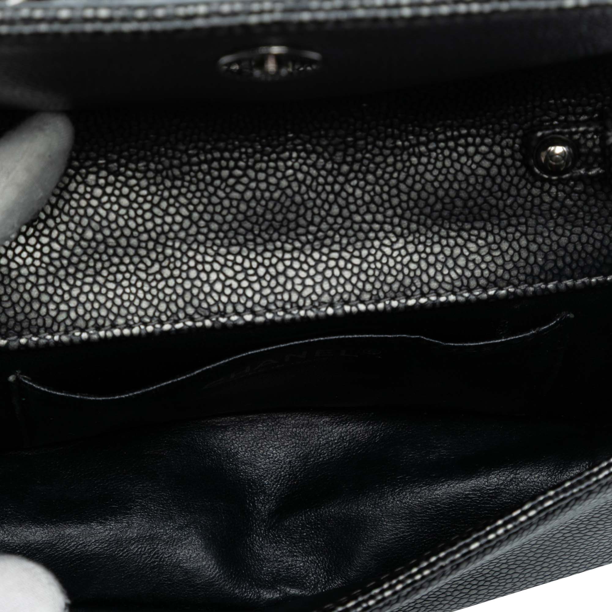 Chanel CC Metallic Caviar Interlaced Chain Clutch on Strap - image 4