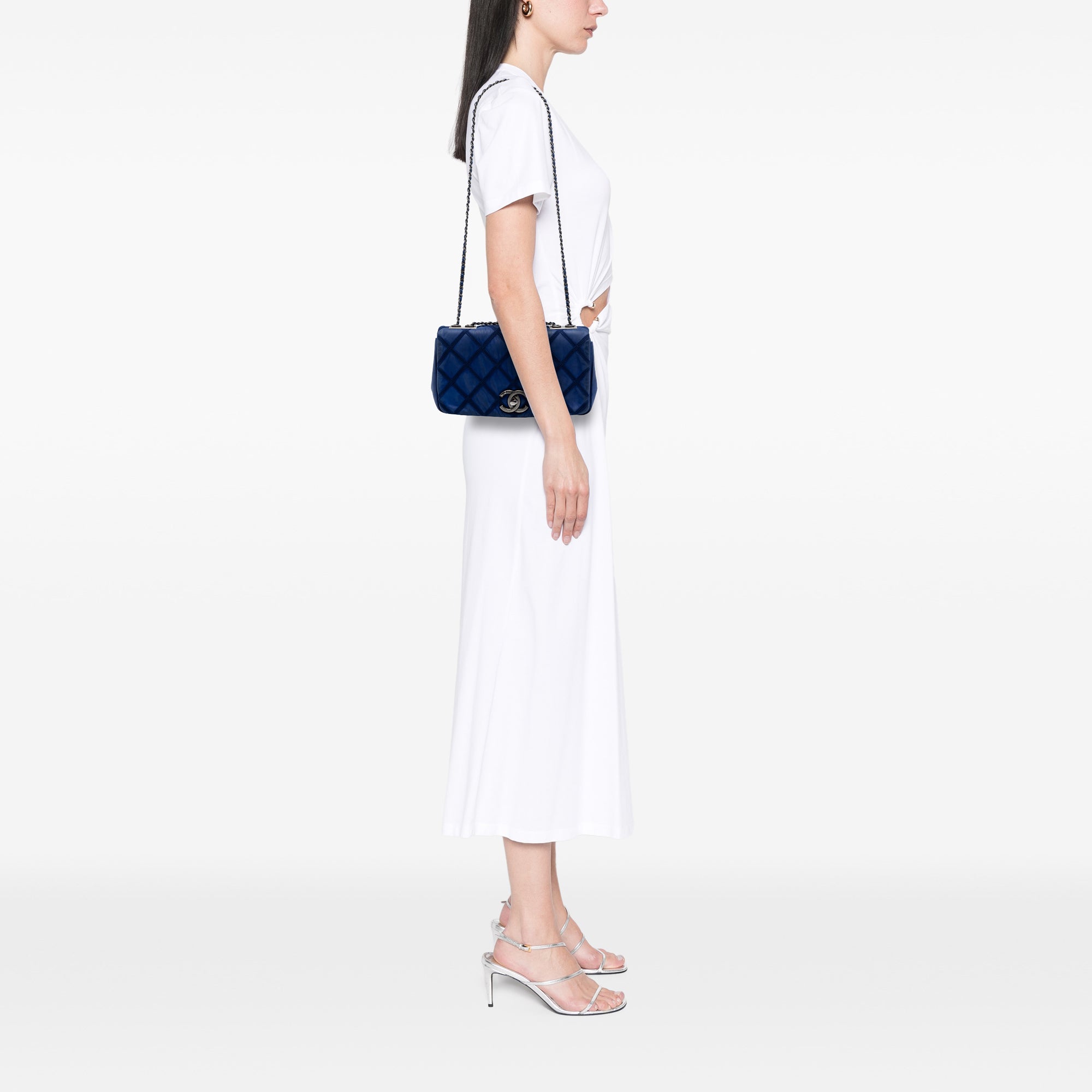 Chanel Small Iridescent Calfskin Diamond Stitch Chain Flap - image 6