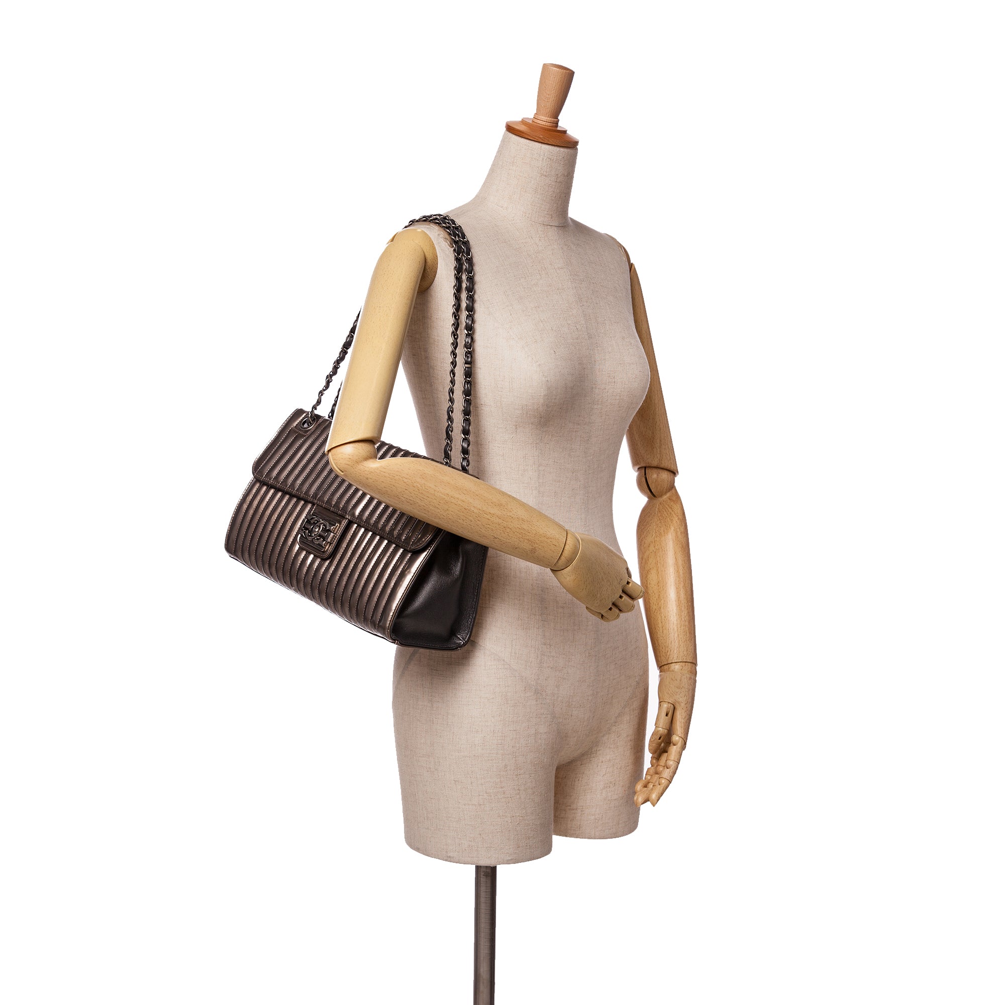 Chanel Vertical Quilted Patent Maharaja Express Flap - image 10