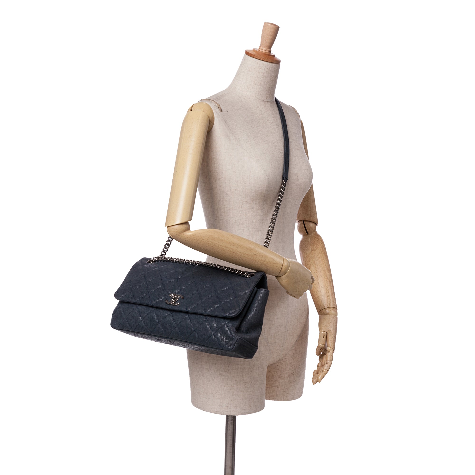Chanel Quilted Iridescent Caviar Lady Pearly Flap - image 10