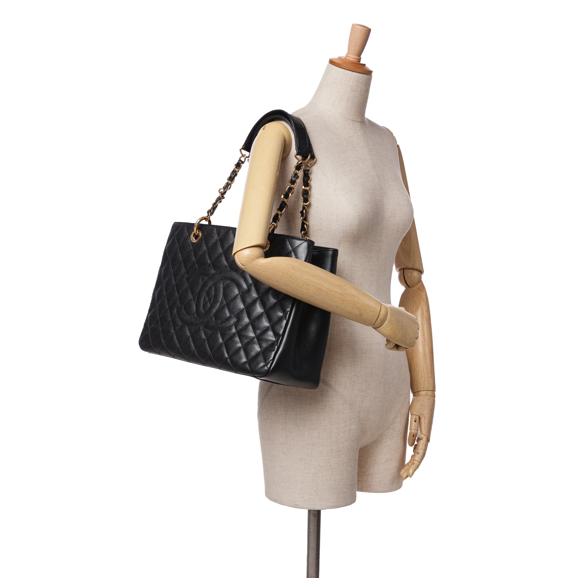 Chanel Caviar Grand Shopping Tote - image 10