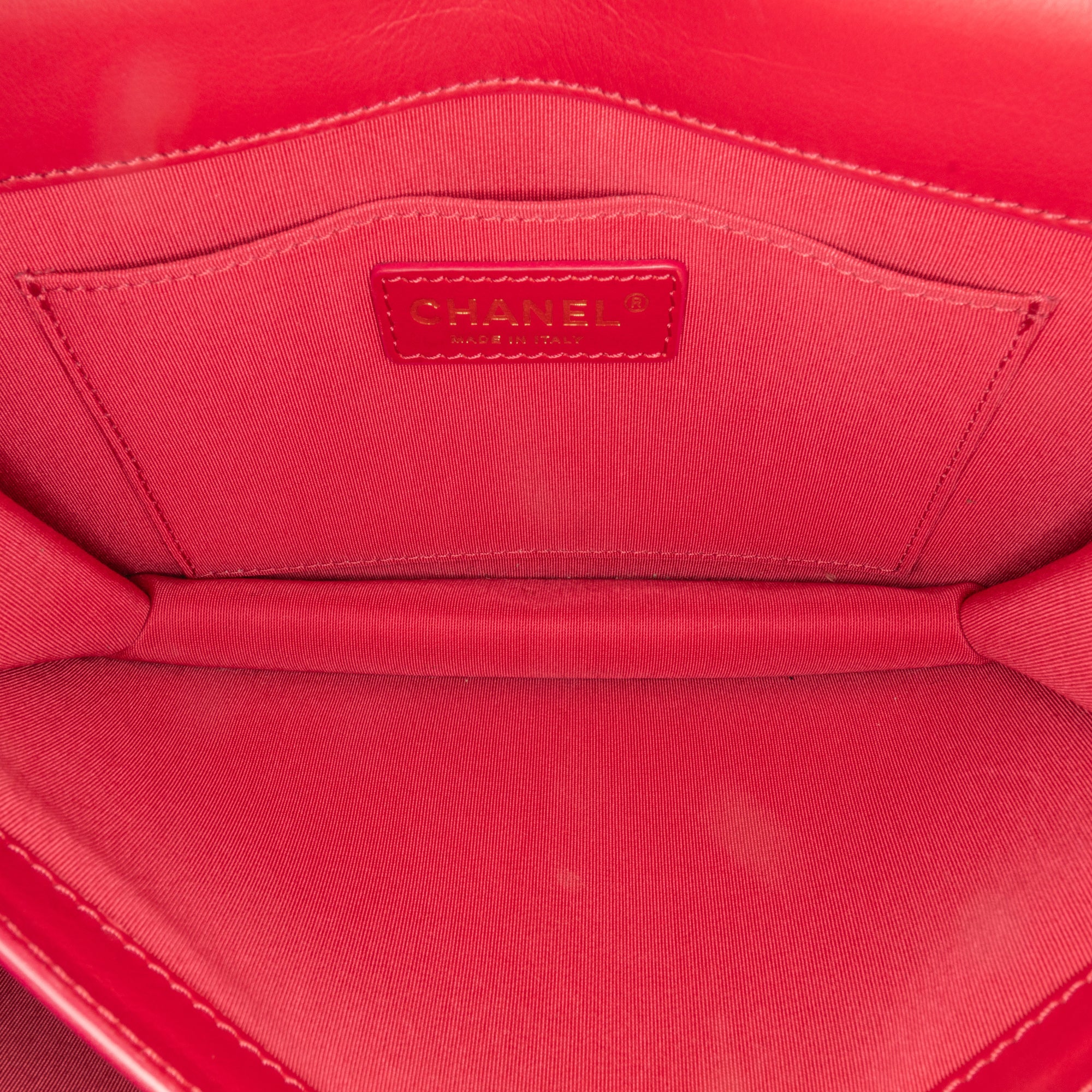 Chanel Medium Quilted Calfskin Everyday Chic Flap - image 5