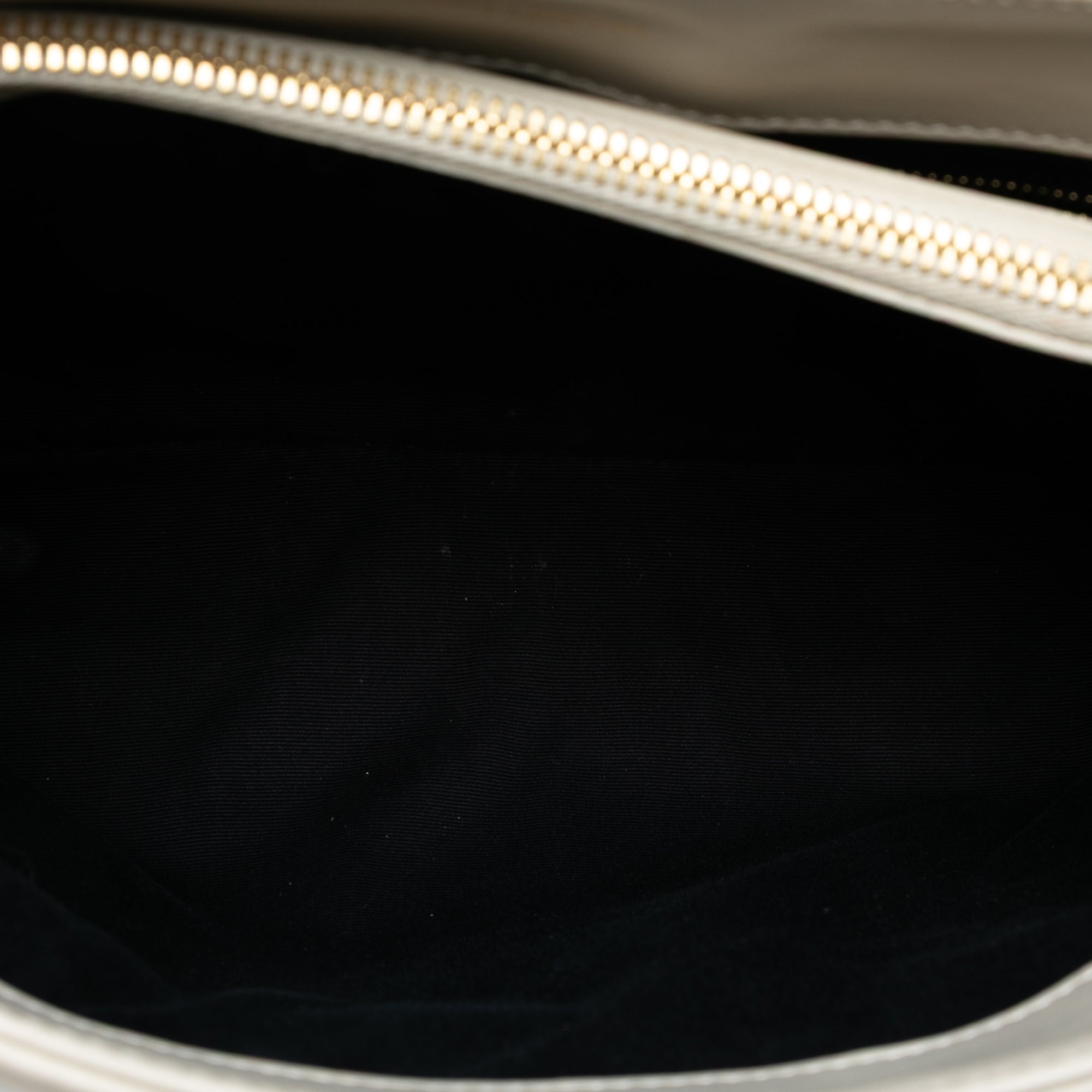 Saint Laurent Large Matelasse Calfskin Monogram LouLou Shoulder Bag - image 4