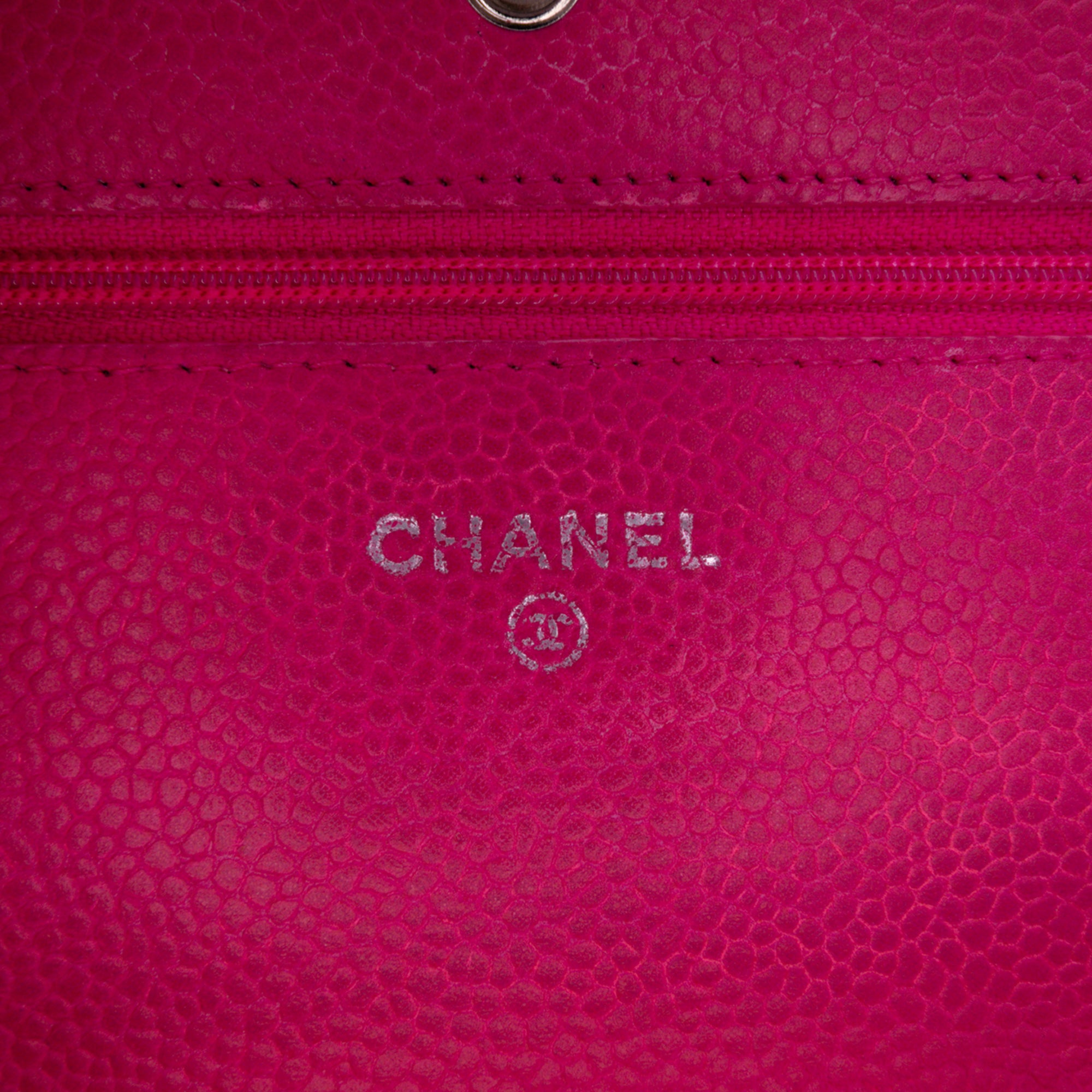 Chanel Classic Caviar Wallet On Chain - image 5