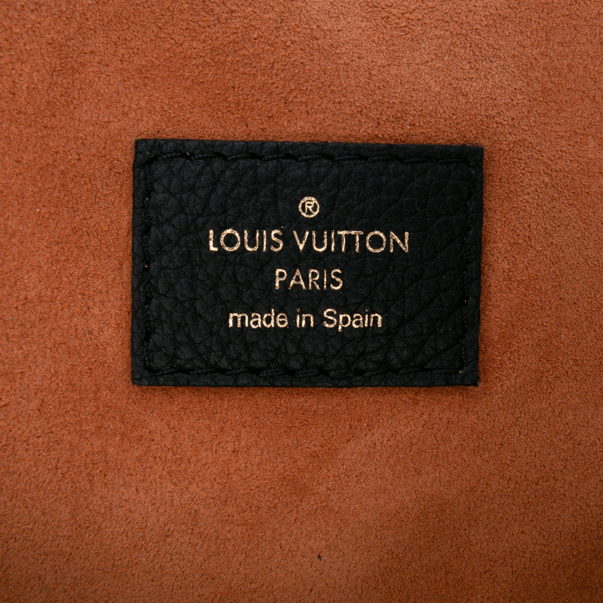 Louis Vuitton Grained Calfskin Low Key Hobo MM - image 5