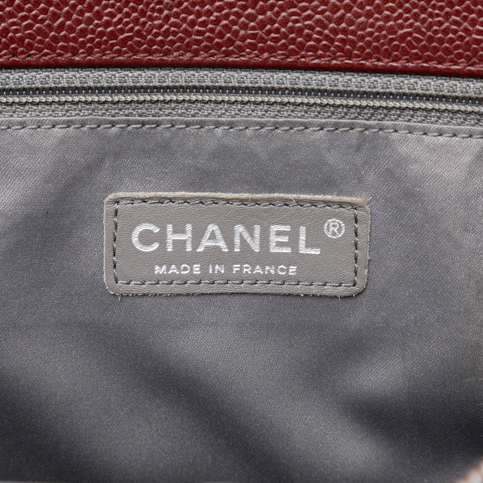 Chanel Caviar Grand Shopping Tote - image 5