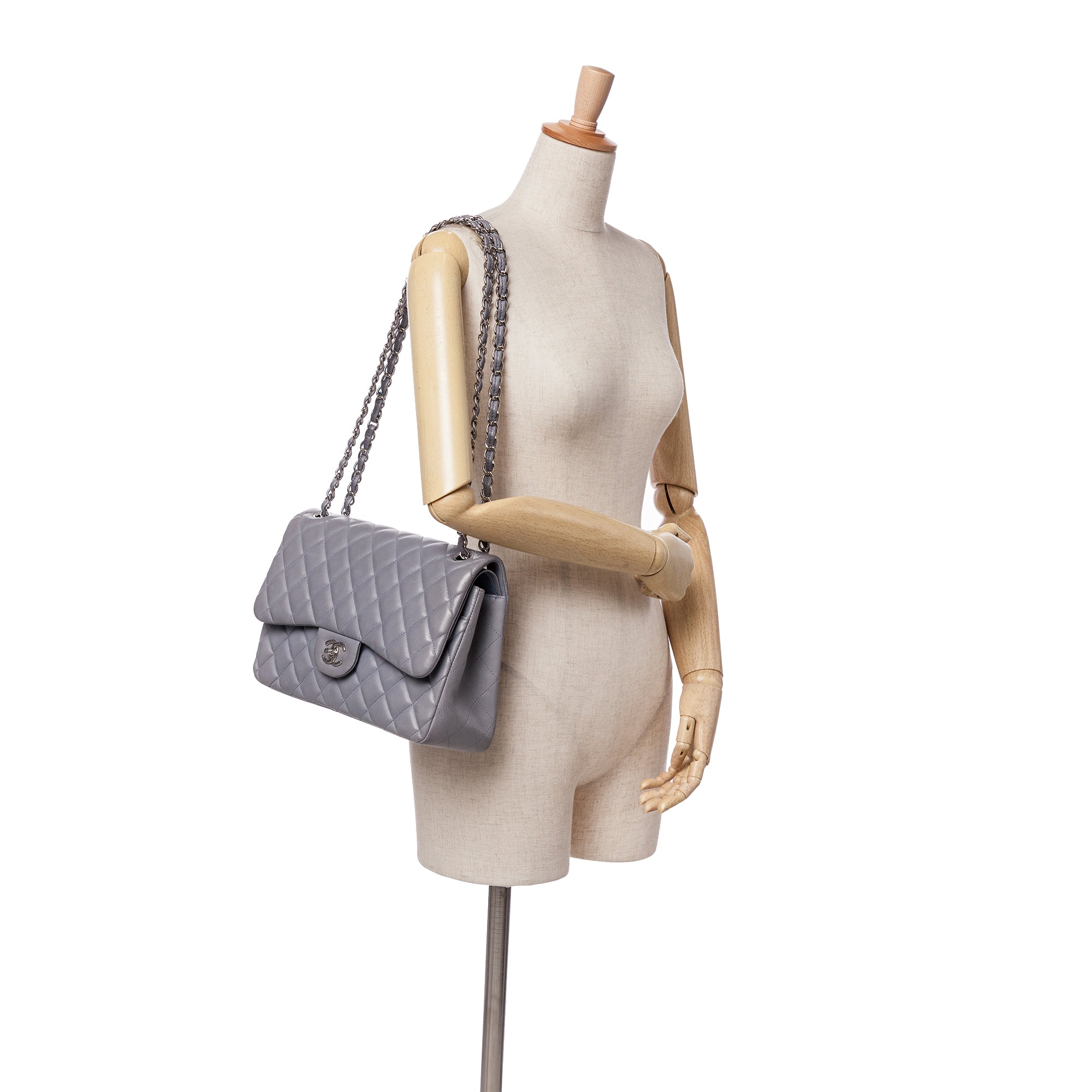 Chanel Jumbo Classic Lambskin Double Flap - image 11