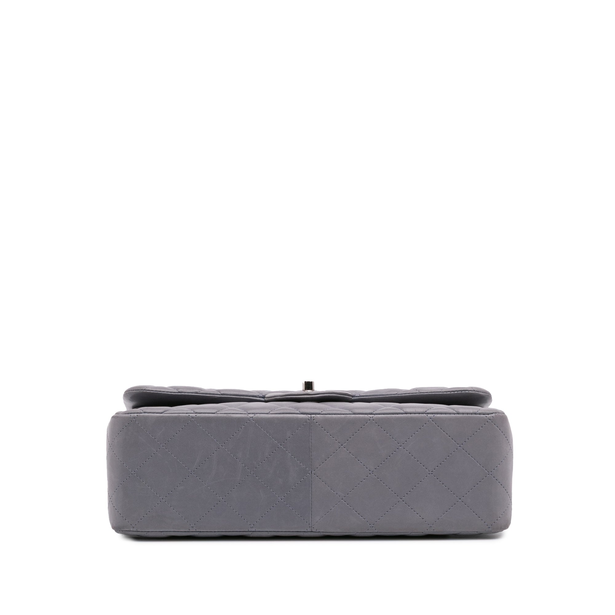 Chanel Jumbo Classic Lambskin Double Flap - image 3