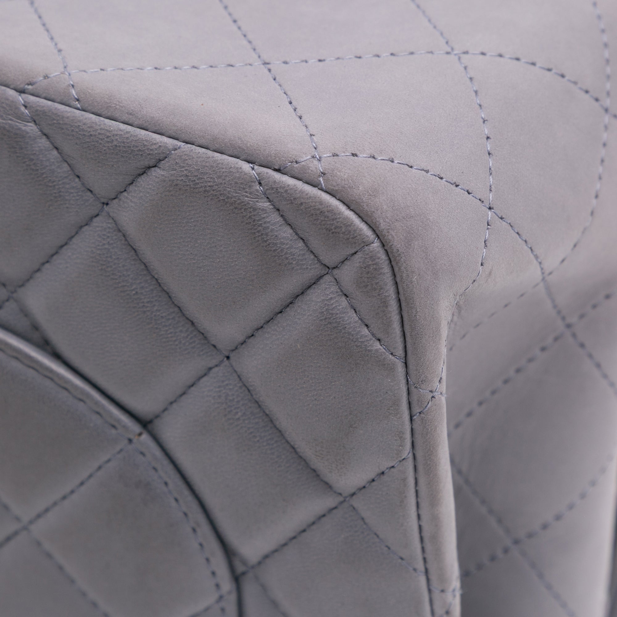 Chanel Jumbo Classic Lambskin Double Flap - image 7