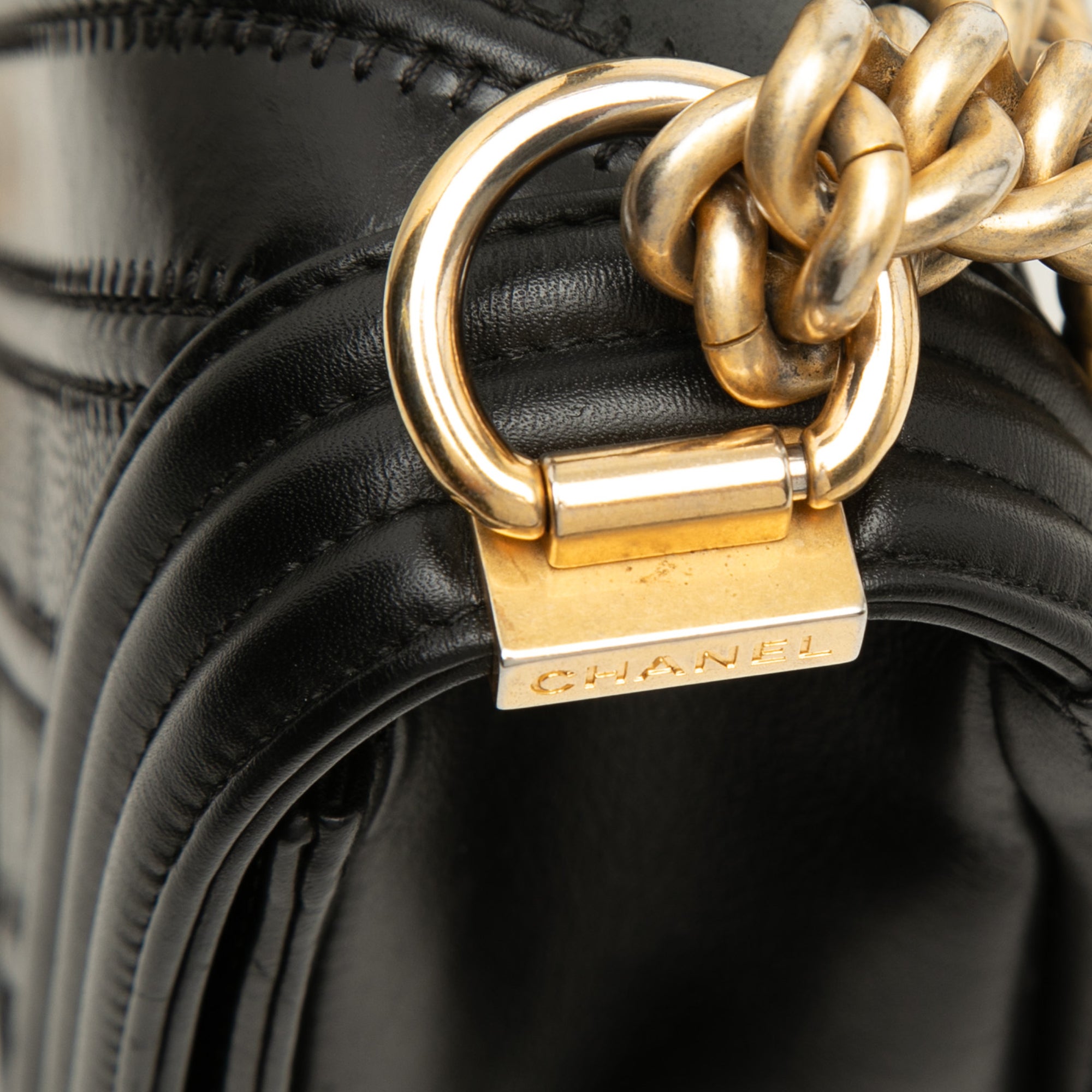 Chanel Old Medium Chevron Mixed Leather Boy Flap - image 8