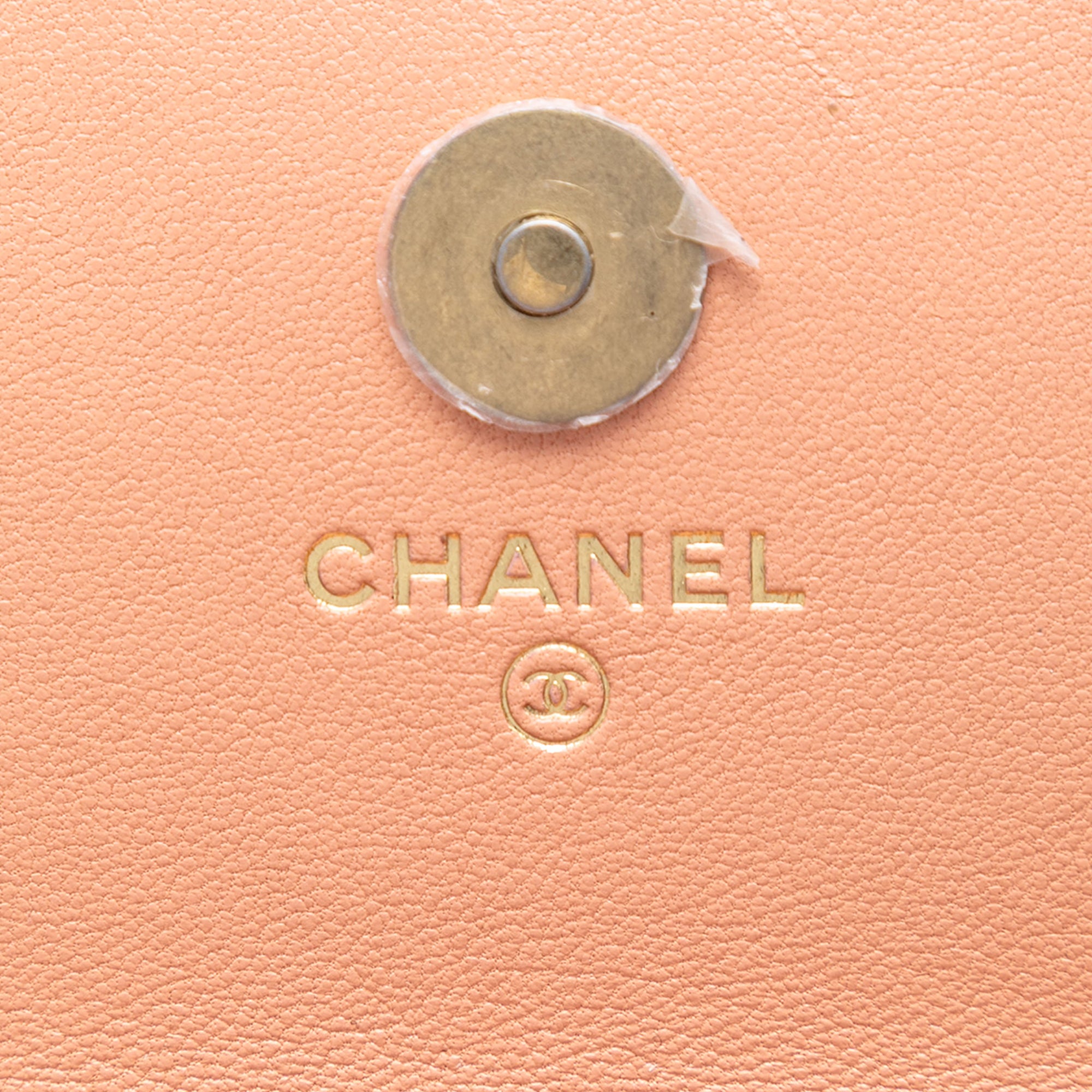 Chanel Quilted Lambskin 19 Clutch with Chain - image 5