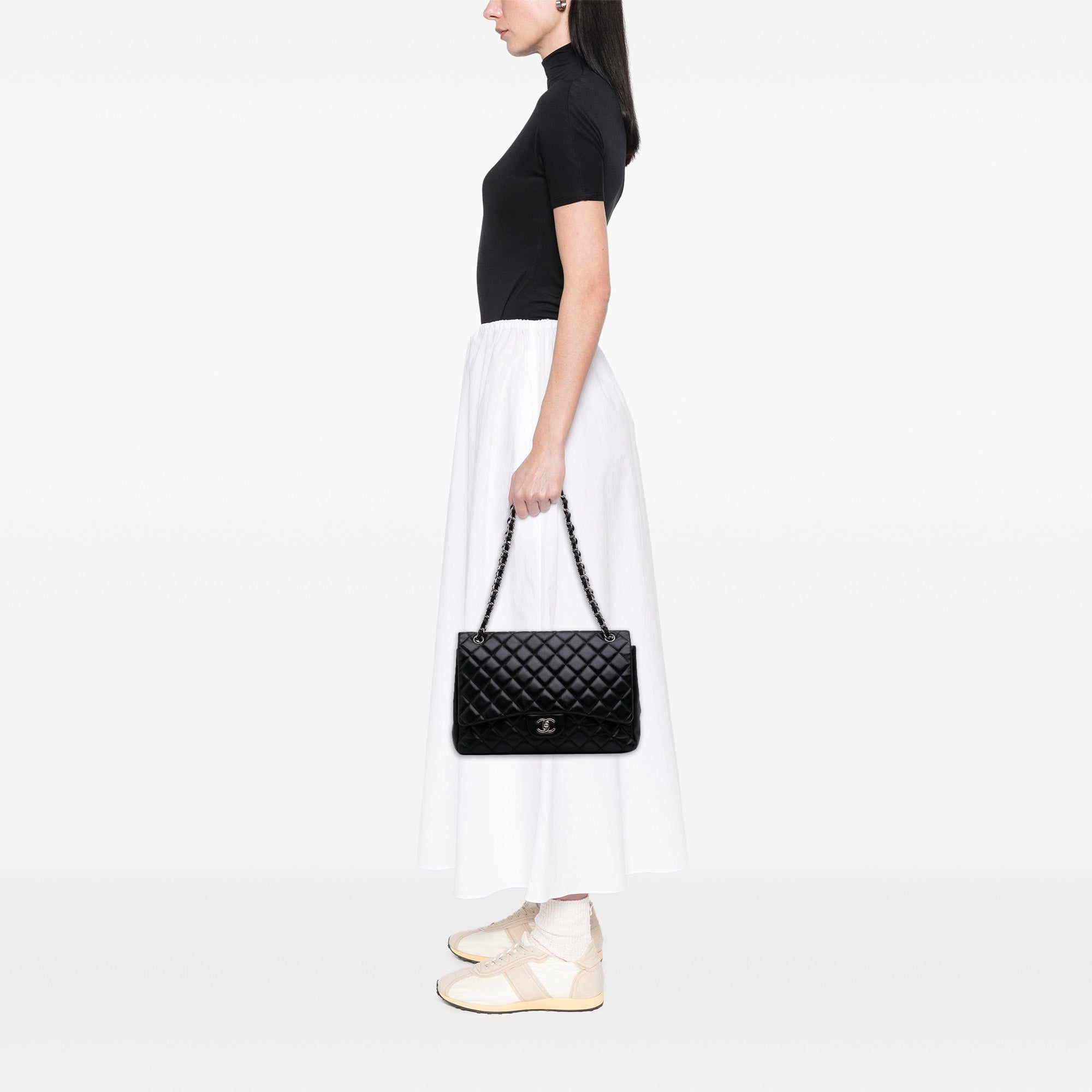 Chanel Maxi Classic Lambskin Single Flap - image 11