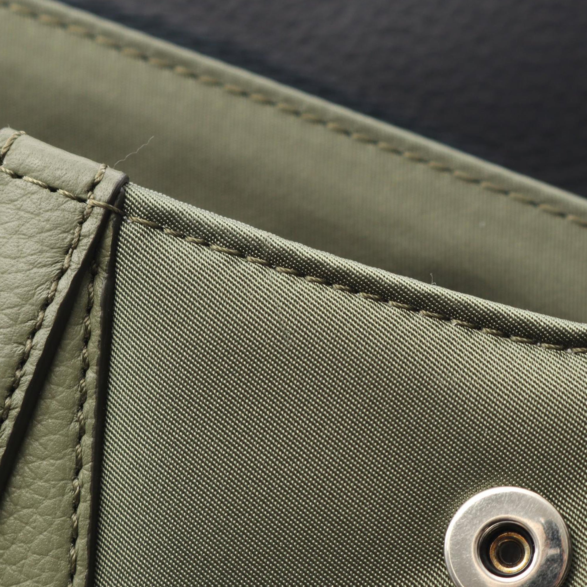 Dior Sacai Technical Fabric and Grained Calfskin Saddle Bag - image 5