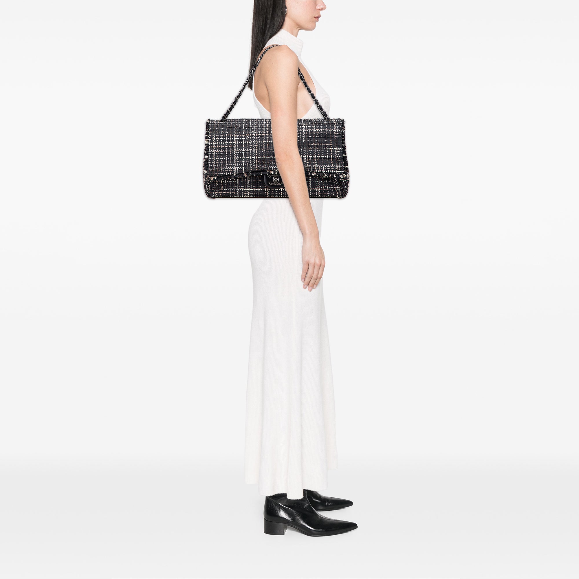 Chanel XXL CC Tweed Single Flap - image 10
