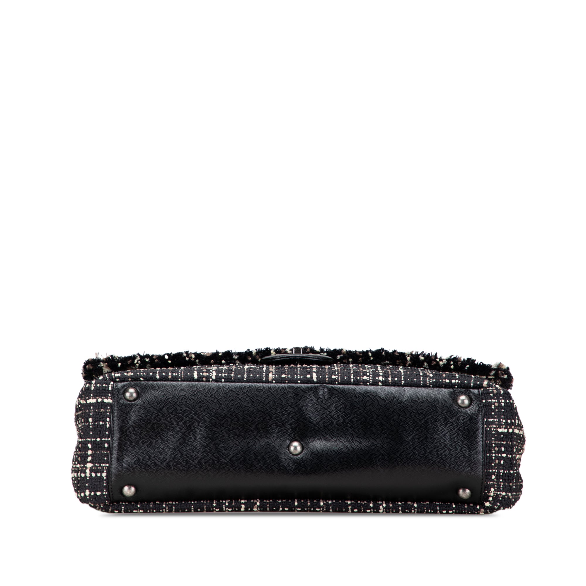 Chanel XXL CC Tweed Single Flap - image 3