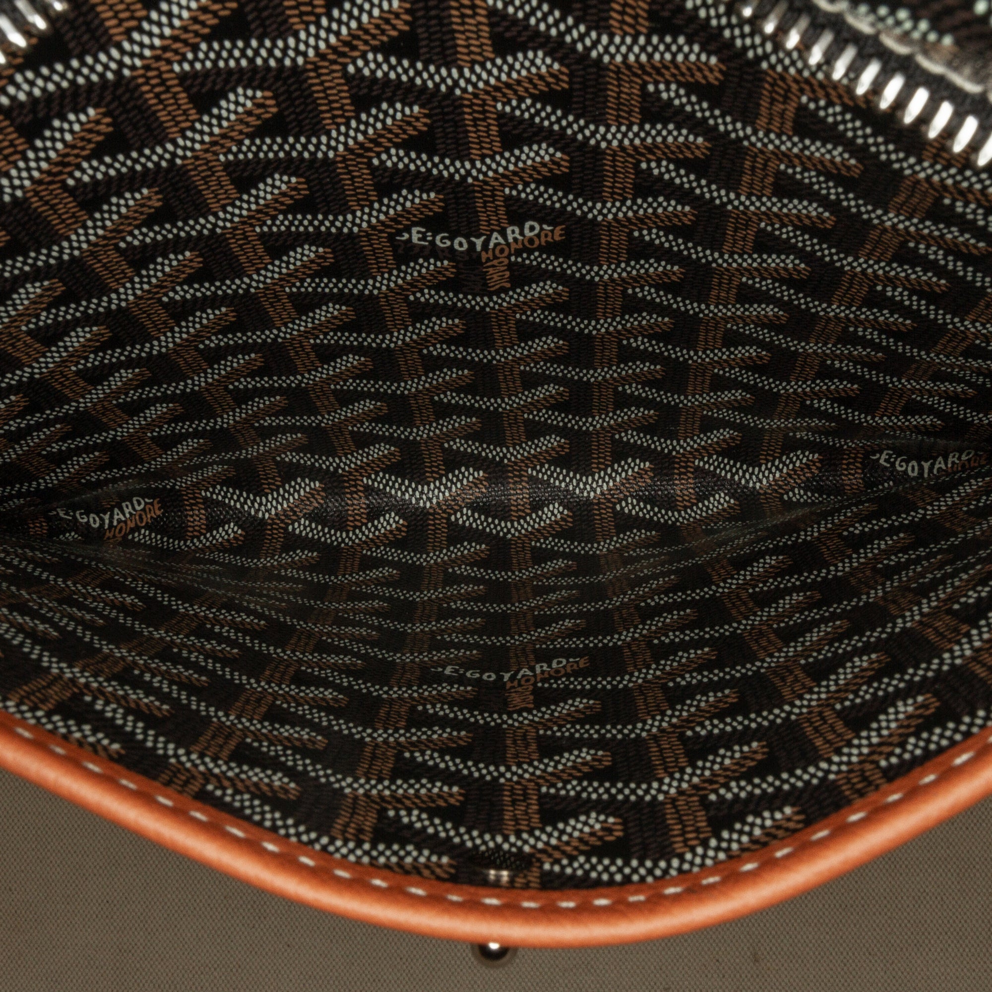 Goyard Goyardine Artois MM - image 6