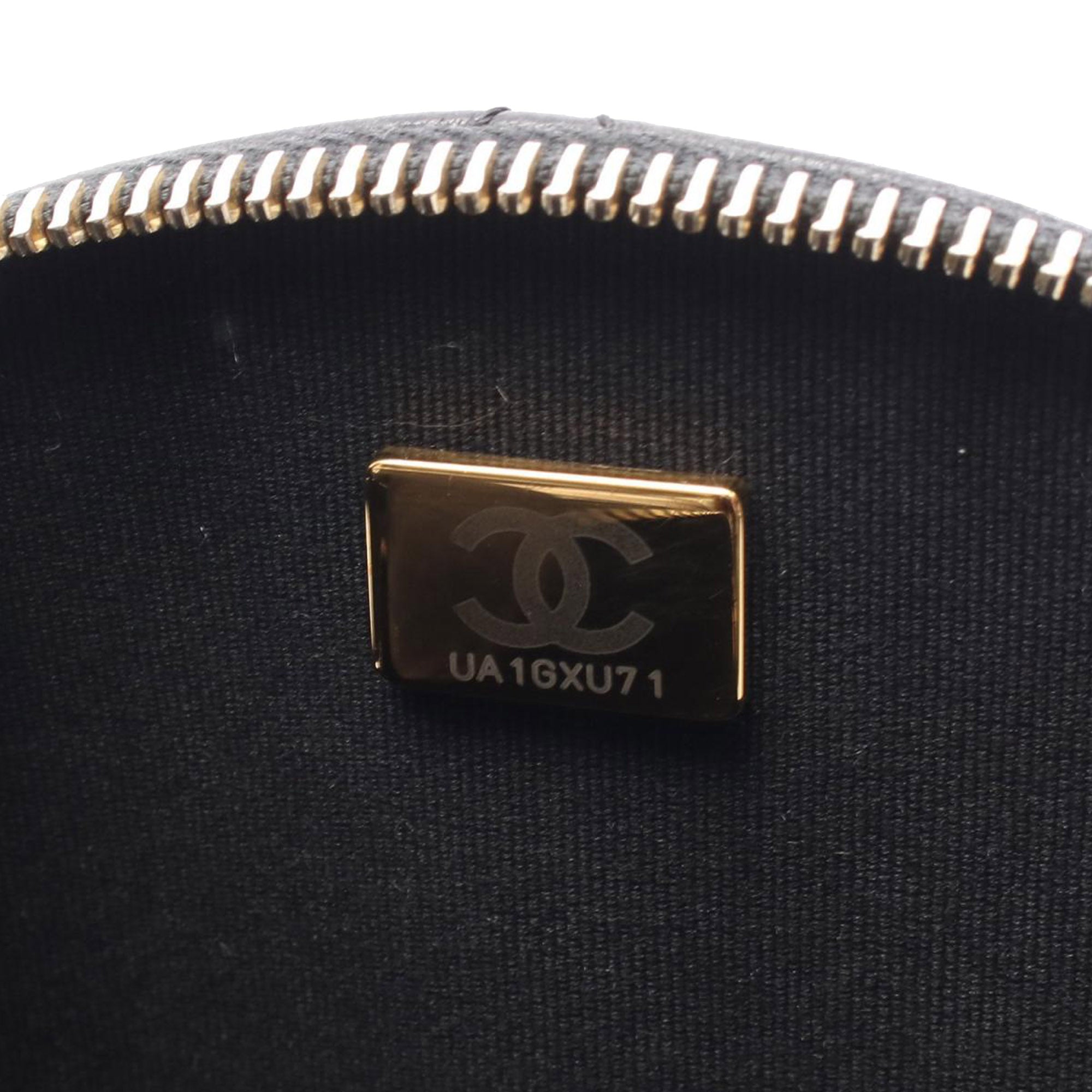 Chanel Quilted Lambskin Oval Logo Chain Top Handle Round Clutch on Chain - image 5