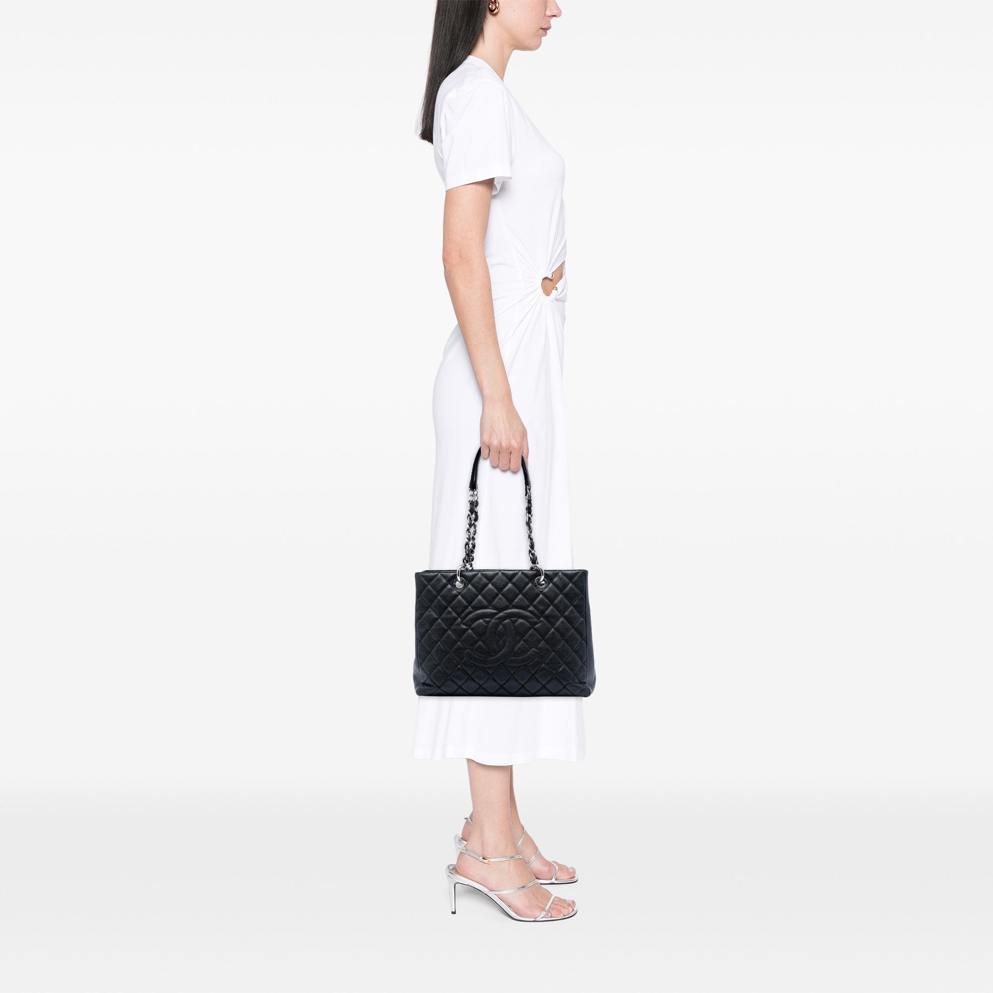 Chanel Caviar Grand Shopping Tote - image 7