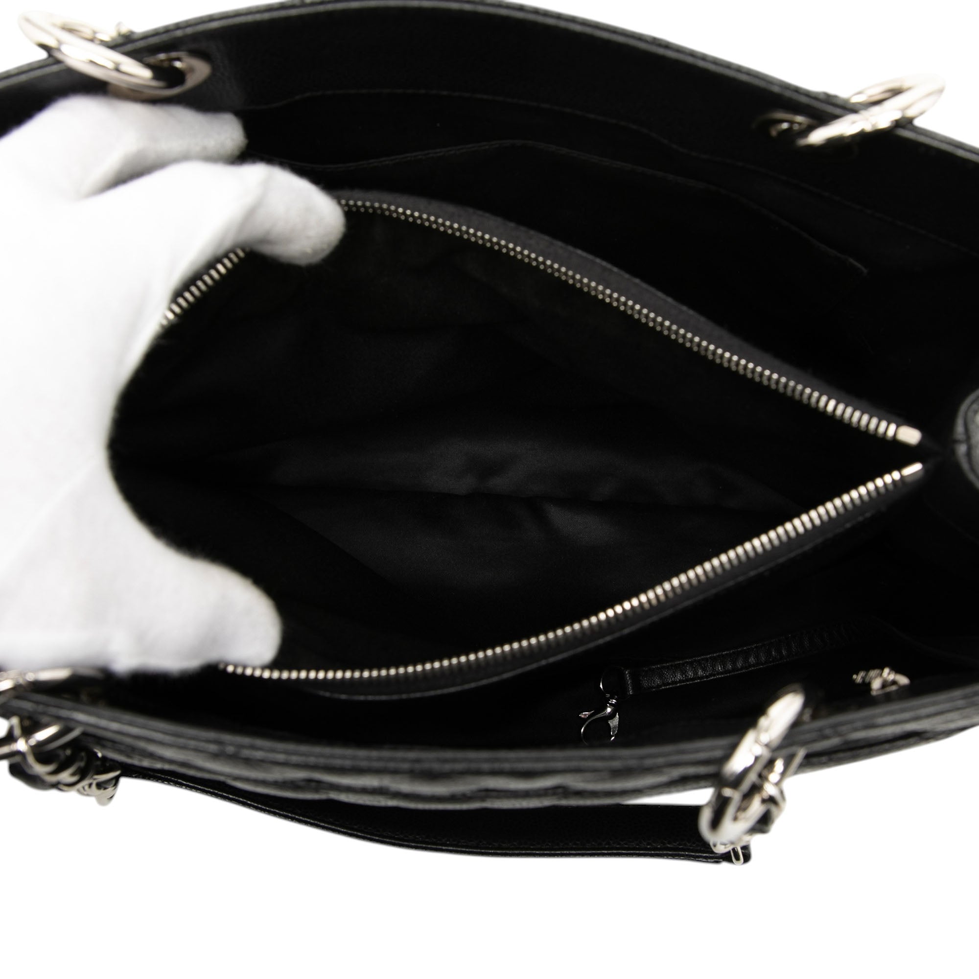 Chanel Caviar Grand Shopping Tote - image 4