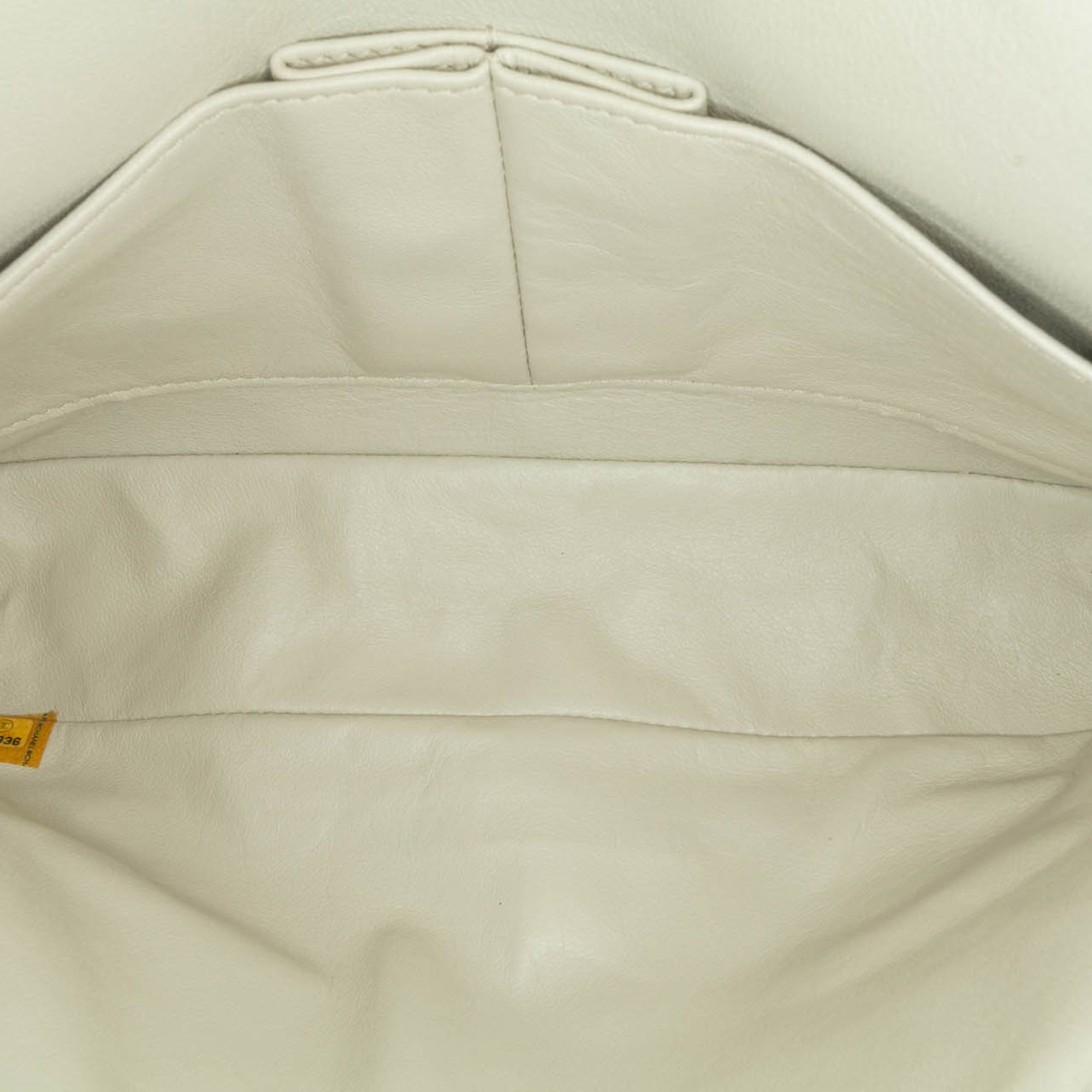 Chanel Medium Classic Caviar Double Flap - image 4