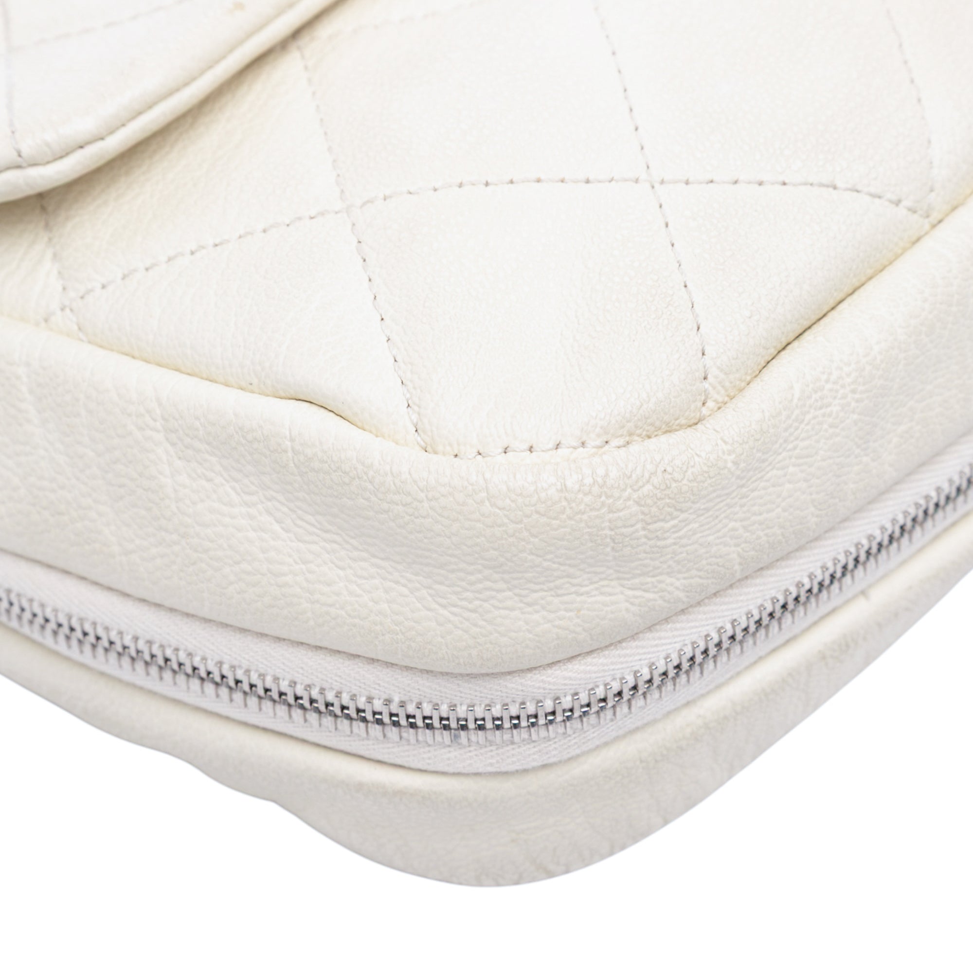 Chanel Quilted Calfskin Expandable Zip Yacht Flap - image 7