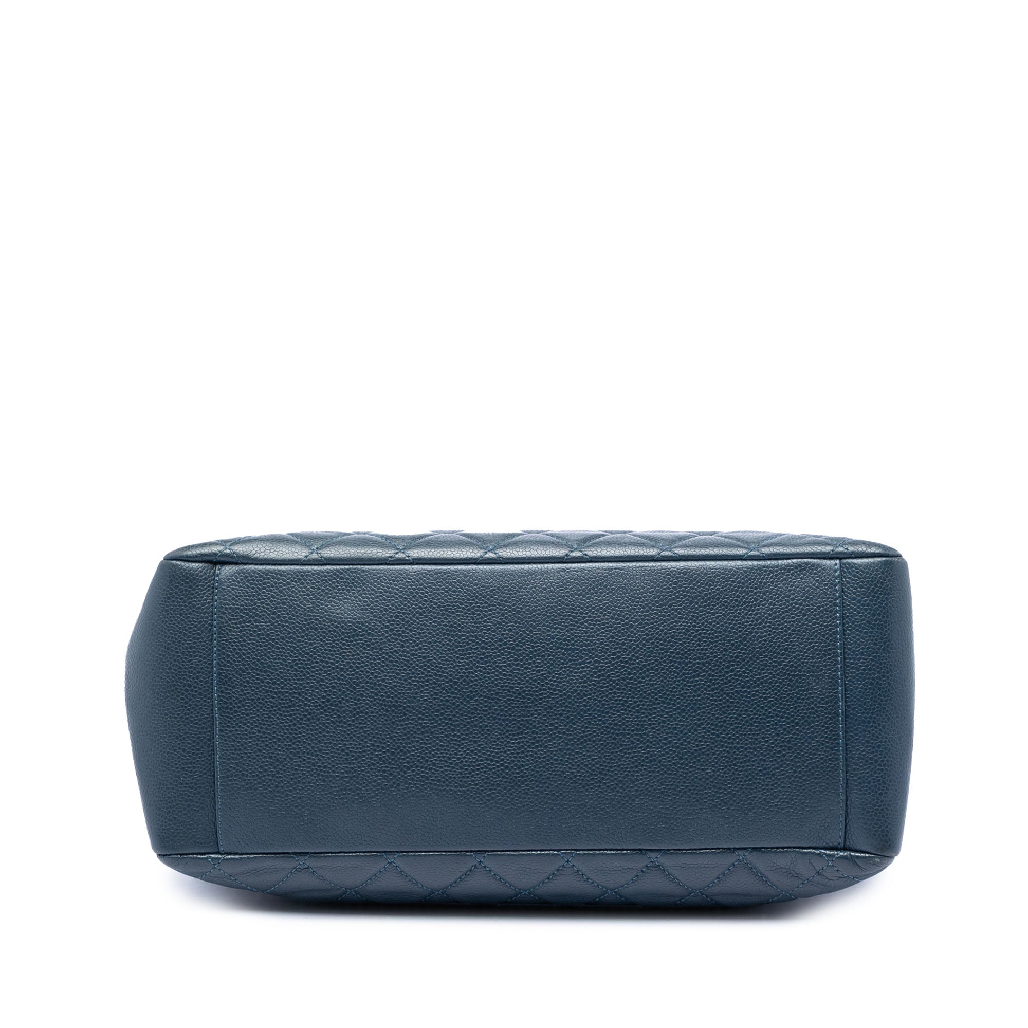 Chanel Caviar Grand Shopping Tote - image 3