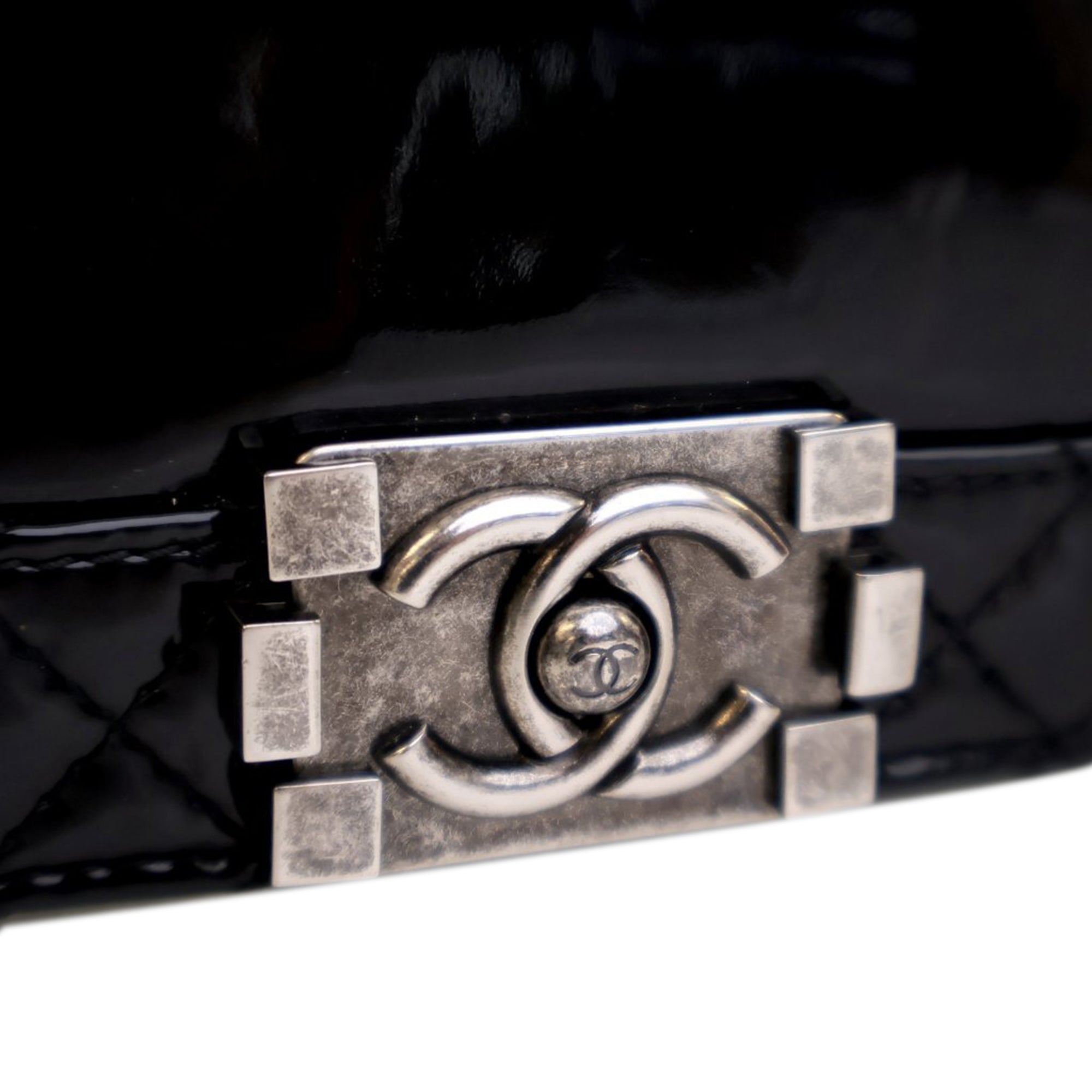 Chanel Medium Patent Boy Reverso Flap - image 9