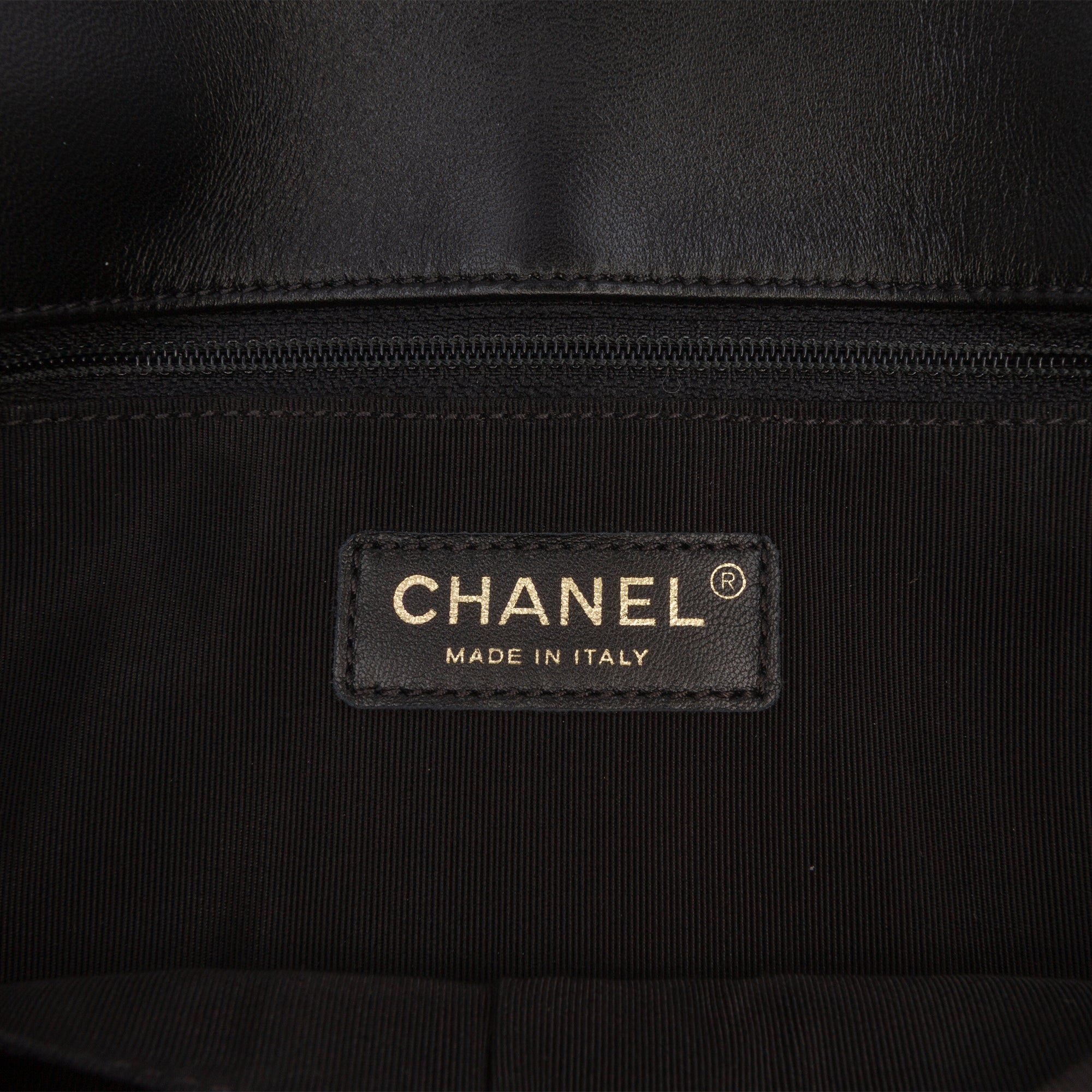 Chanel Quilted Lambskin CC Unchained Flap Clutch - image 5