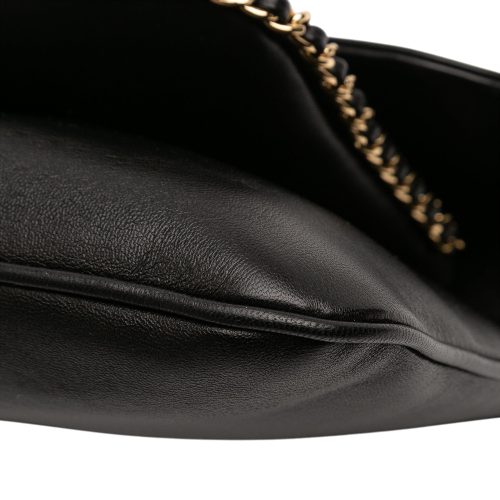 Chanel Quilted Lambskin CC Unchained Flap Clutch - image 8