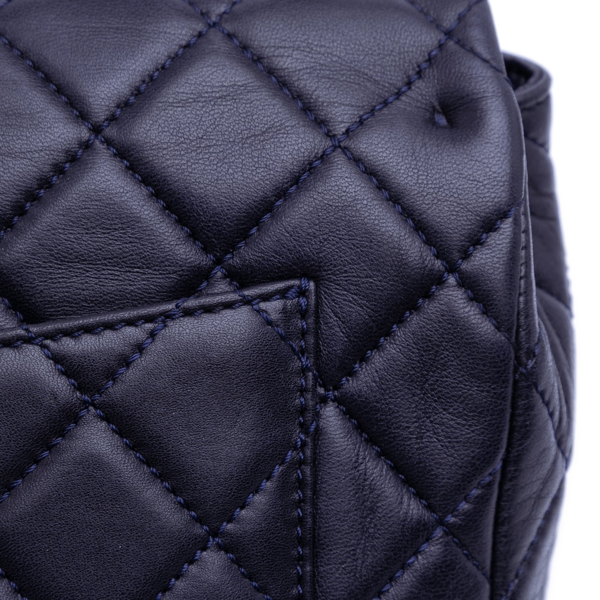 Chanel Jumbo Classic Lambskin Single Flap - image 8