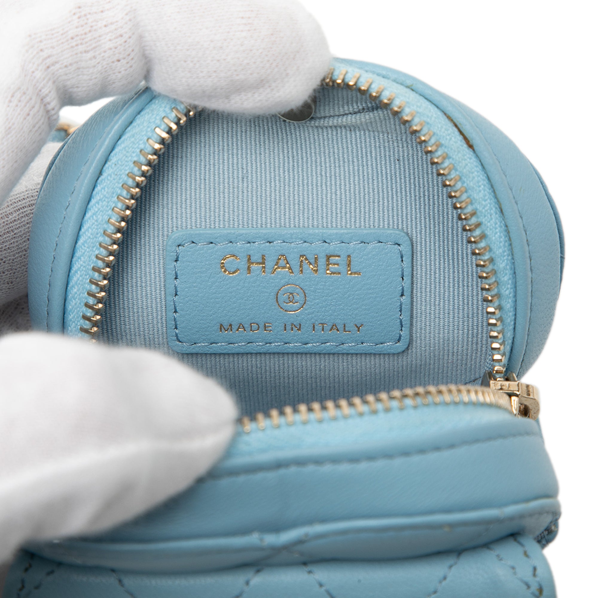 Chanel Mini Quilted Lambskin CC in Love Heart Necklace Bag - image 5